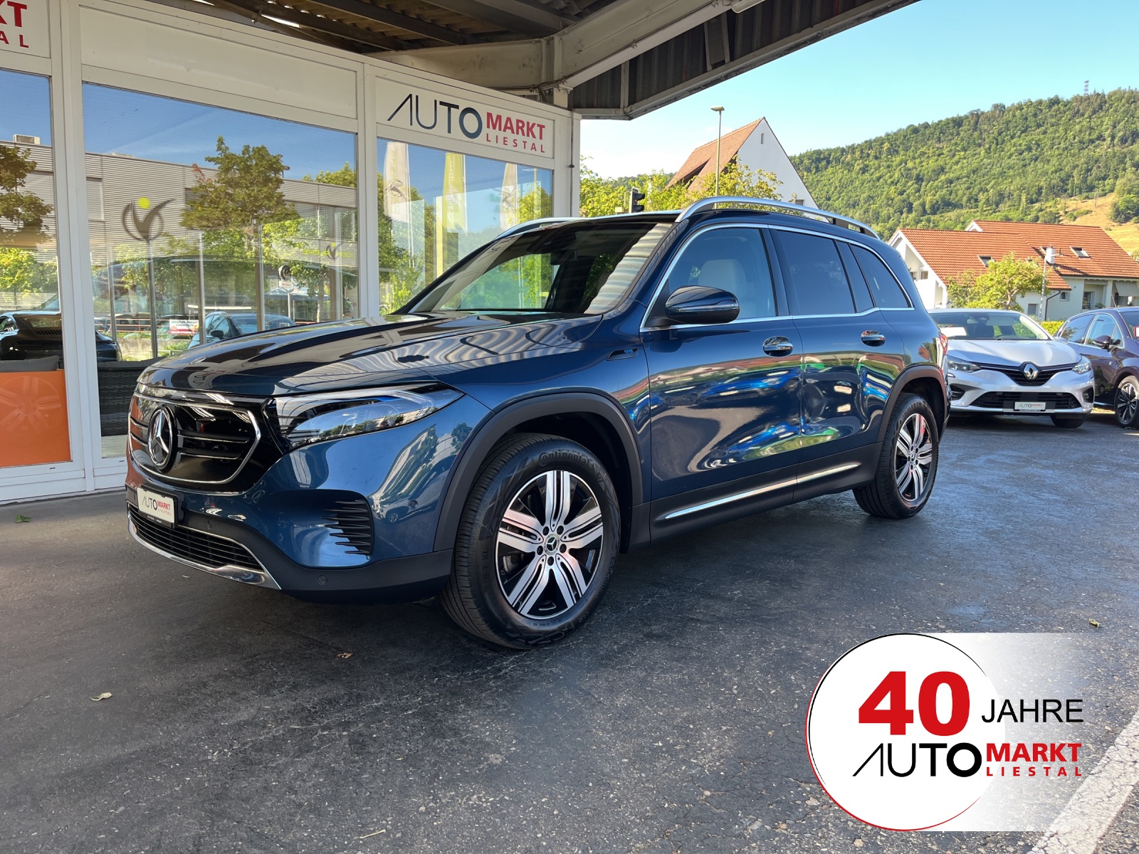 MERCEDES-BENZ EQB 300 4Matic