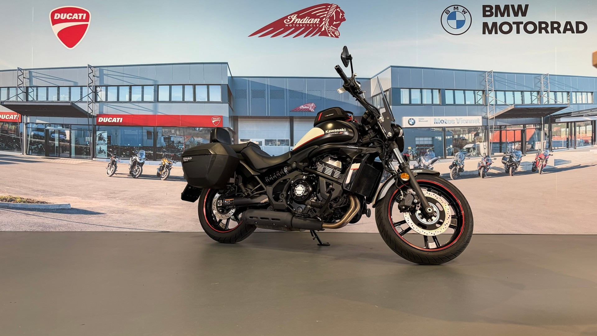 KAWASAKI Vulcan S ABS-showroom-element-3