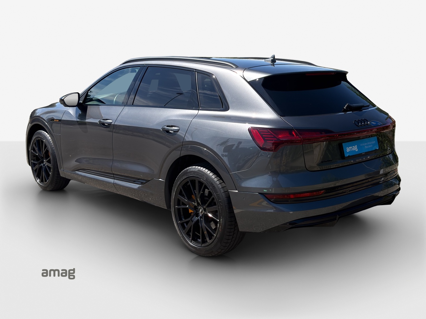 AUDI e-tron 55 S Line quattro-image-2