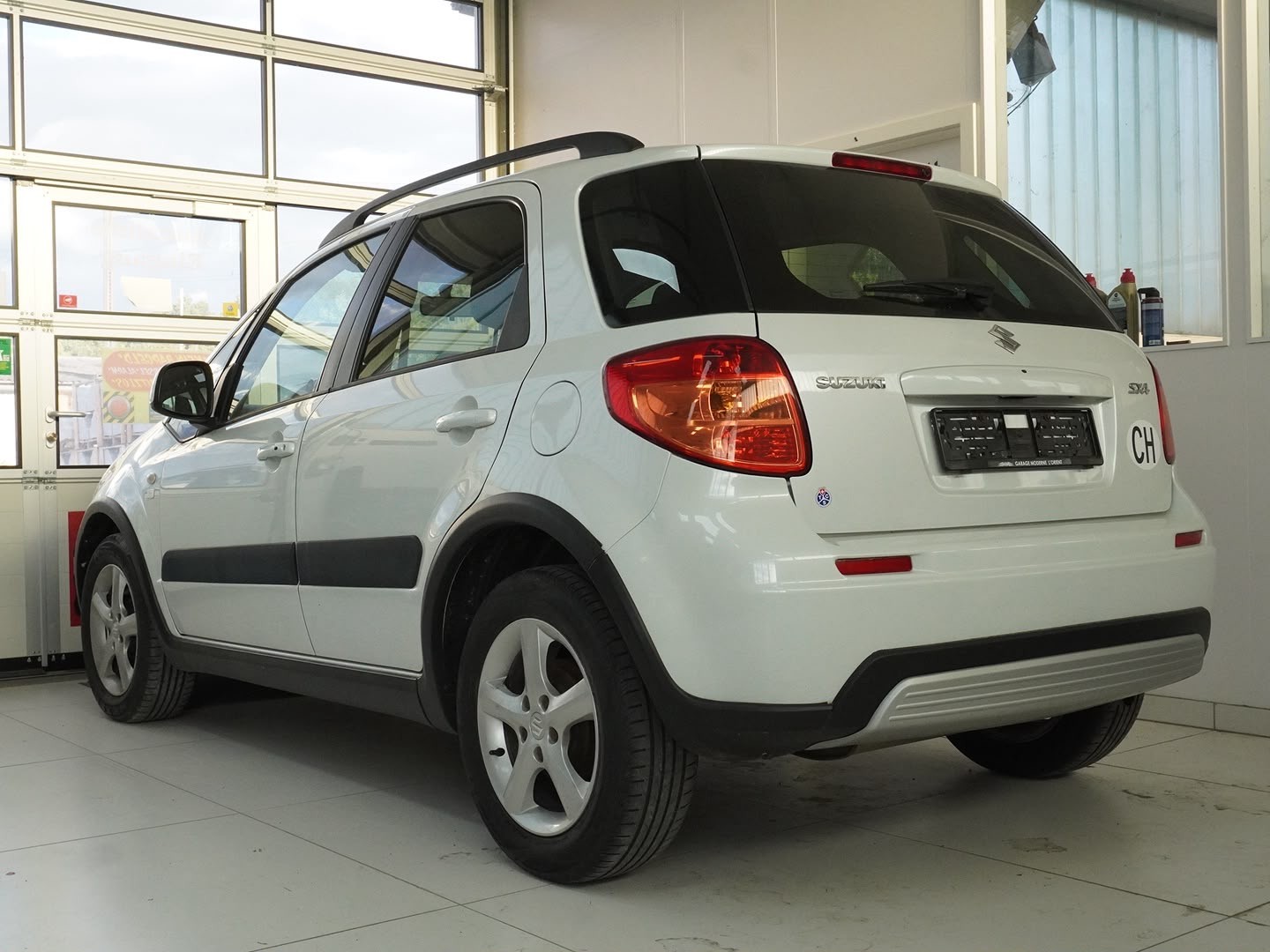 SUZUKI SX4 1.6 16V GL Top 2WD Automatic-showroom-element-1