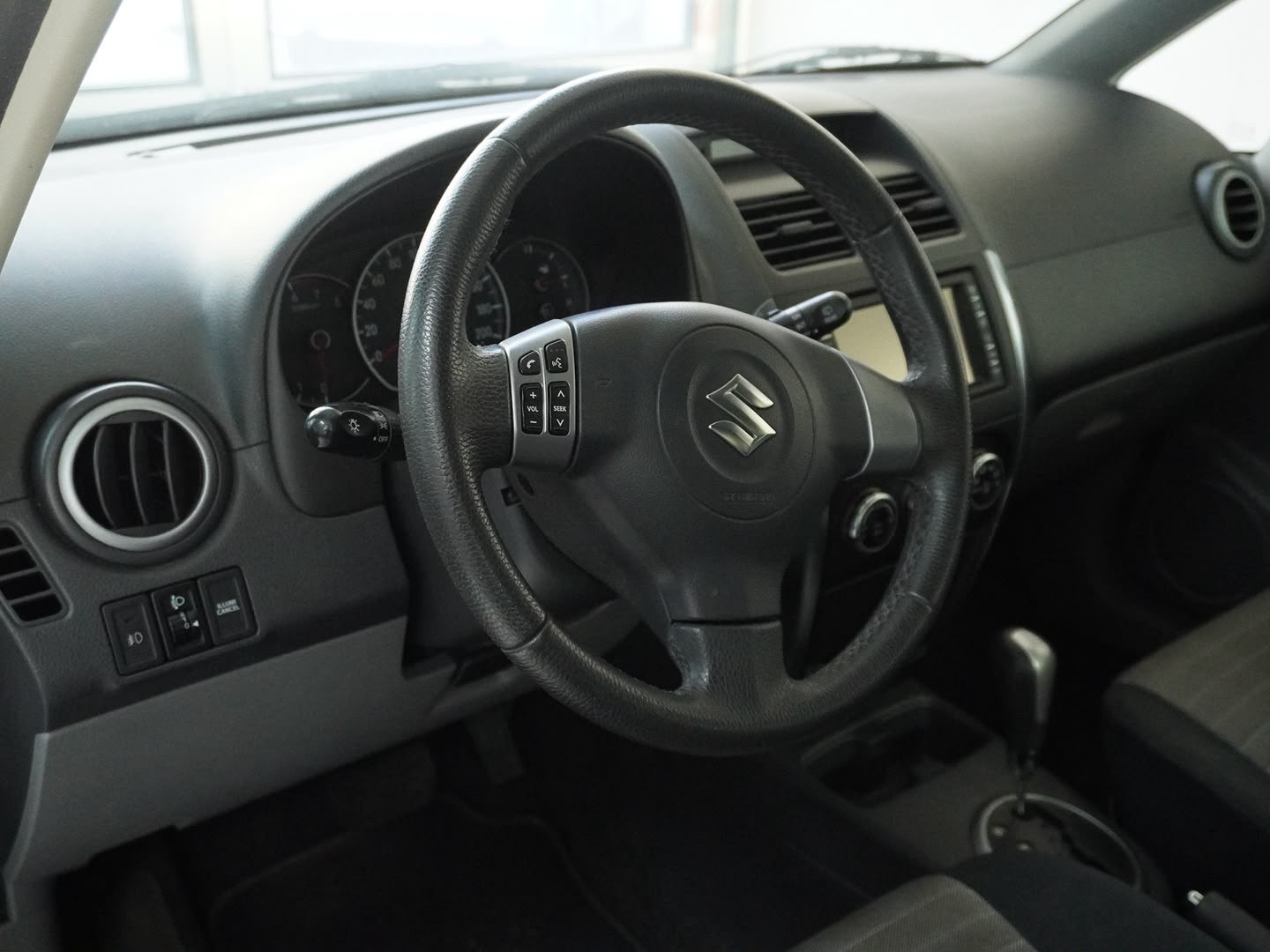 SUZUKI SX4 1.6 16V GL Top 2WD Automatic-showroom-element-2