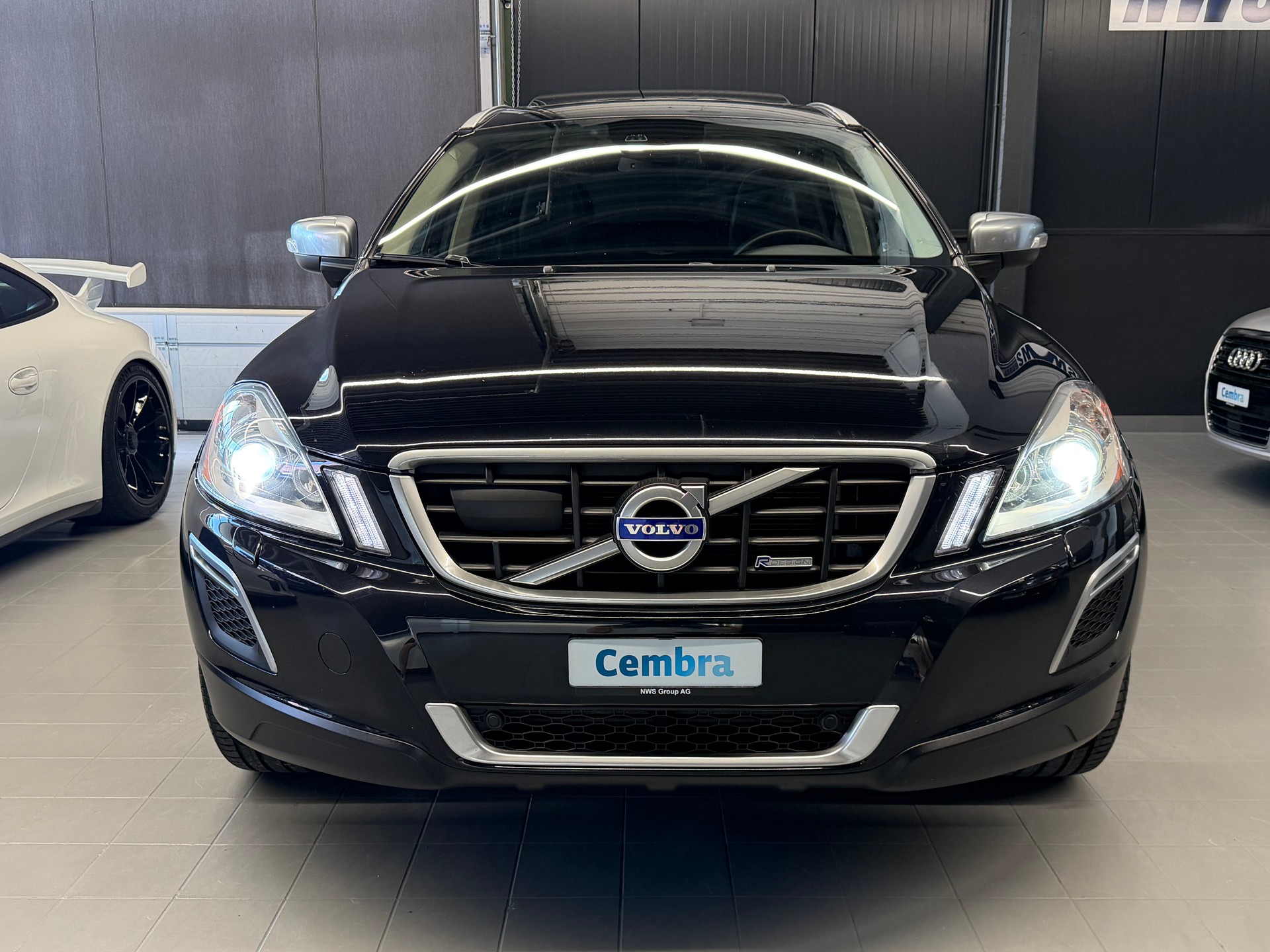 VOLVO XC60 D5 AWD R-Design 215 PS 4x4 Geartronic-showroom-element-2