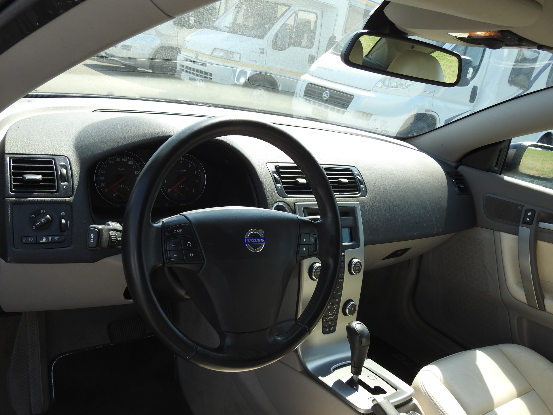 VOLVO C70 T5 Momentum-image-11