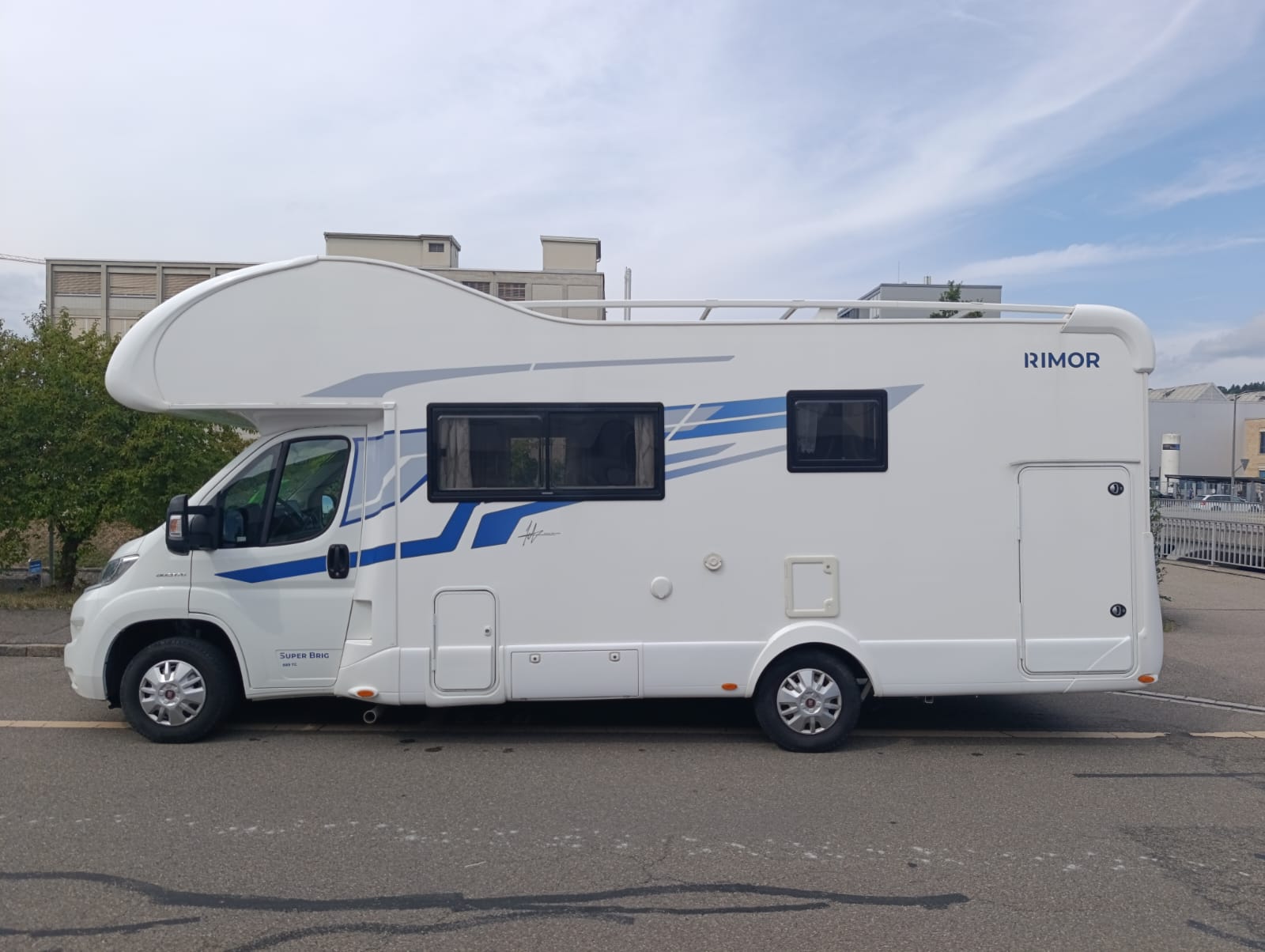RIMOR Super Brig 689 TC ***das ultimative Familien-Wohnmobil der Oberklasse***-image-5
