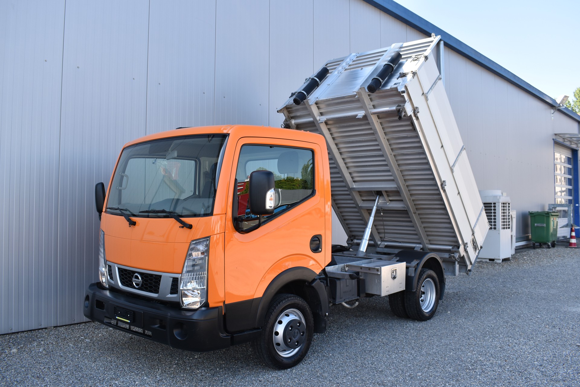 NISSAN NT400 Cabstar DSK AHK