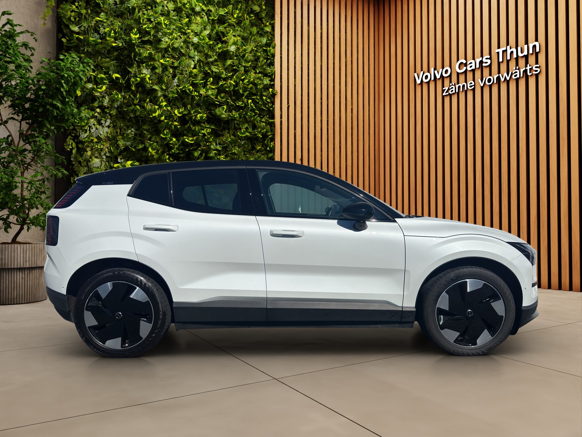 VOLVO EX30 E60 Twin Ultra AWD-showroom-element-2