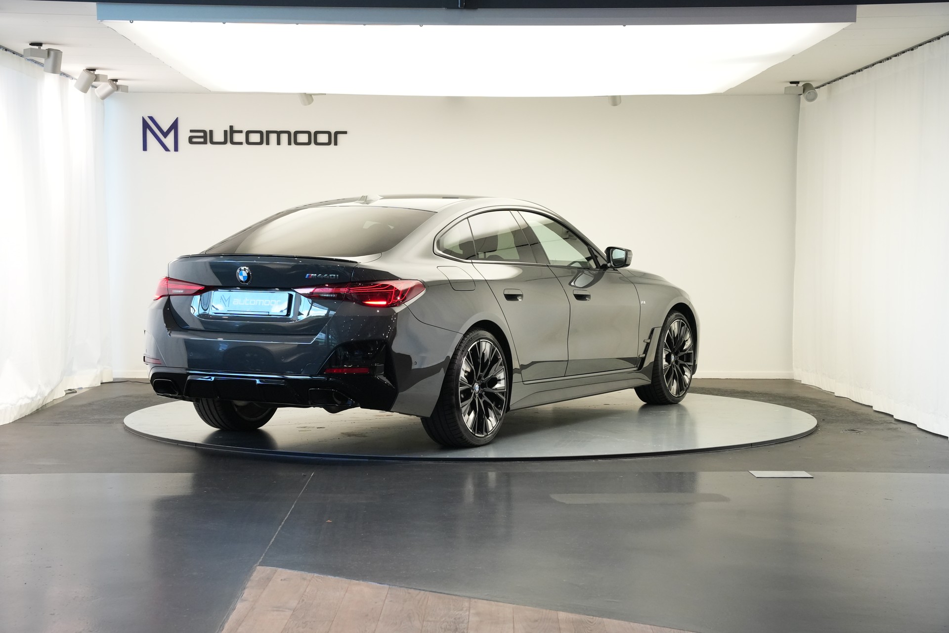 BMW M440i xDrive 48V Gran Coupé M Sport Pro Steptronic *Facelift* *Glasapplikation* *Carbon*-image-4
