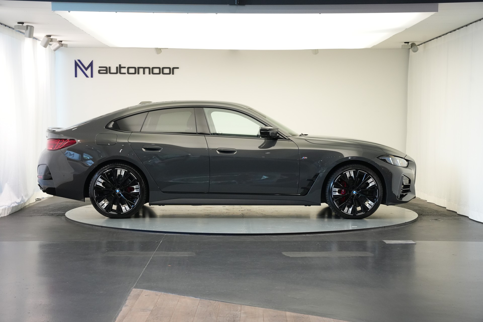 BMW M440i xDrive 48V Gran Coupé M Sport Pro Steptronic *Facelift* *Glasapplikation* *Carbon*-showroom-element-3