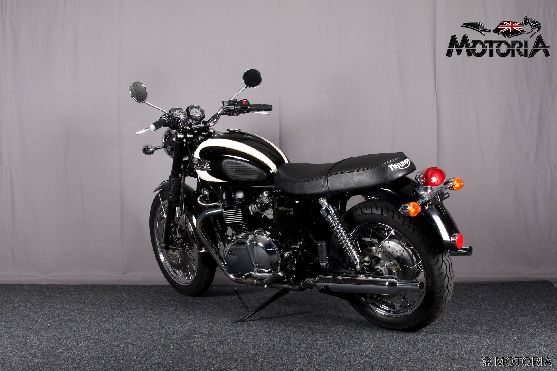 TRIUMPH Bonneville T100-image-4