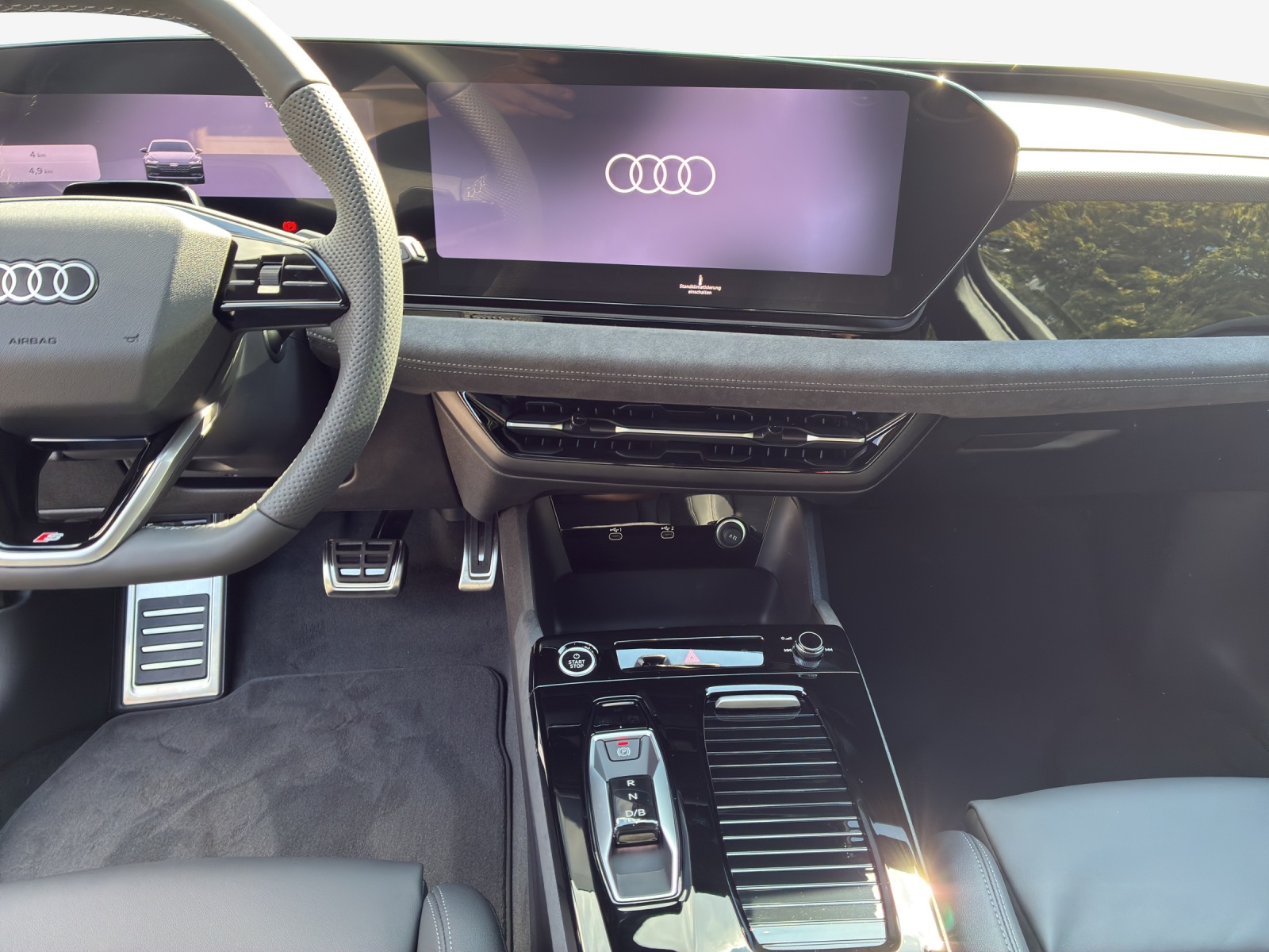 AUDI A6 Avant e-tron-image-10