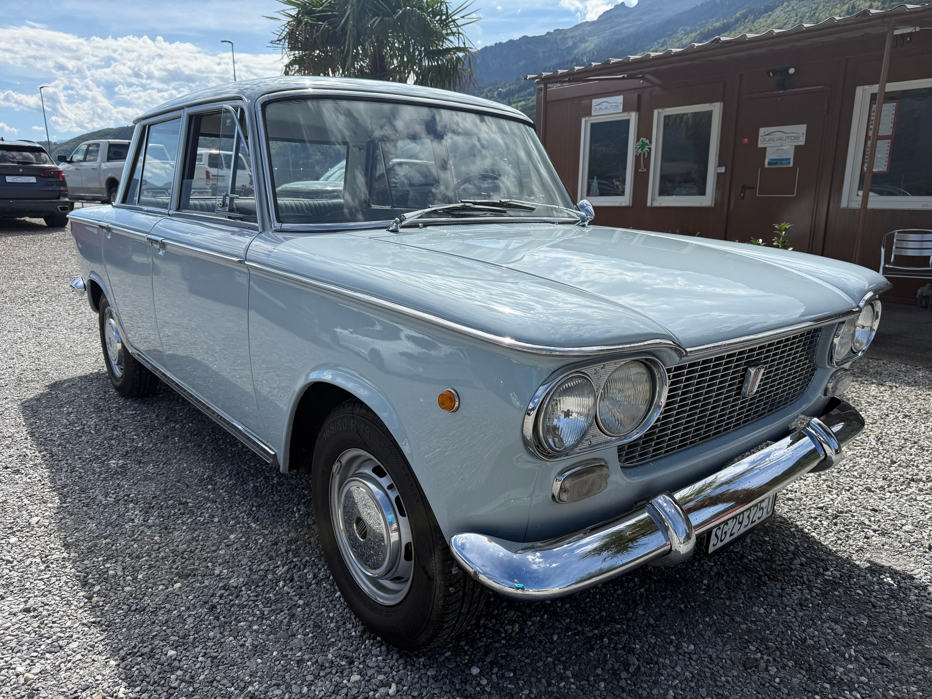 FIAT 1300 116 Veteran-showroom-element-2