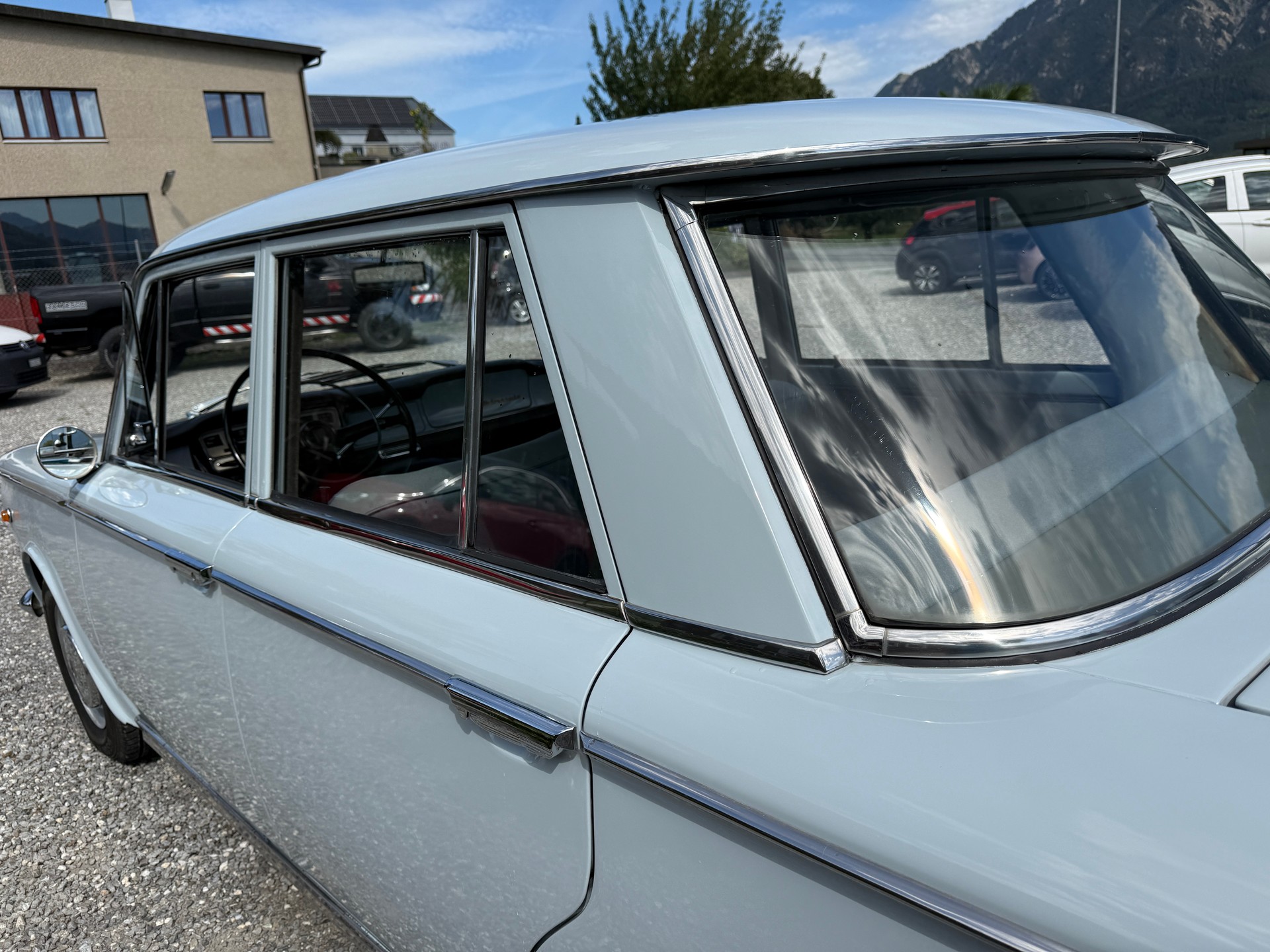 FIAT 1300 116 Veteran-image-14