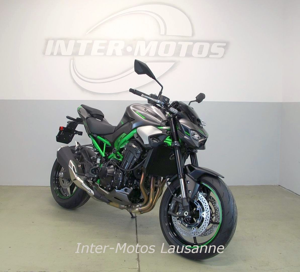 KAWASAKI Z900 (70/35KW)-showroom-element-1