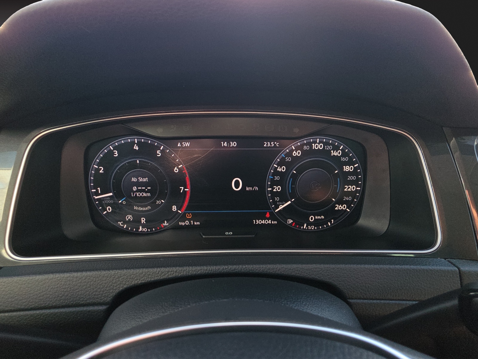 VW Golf Variant 1.4 TSI R-Line DSG-image-7