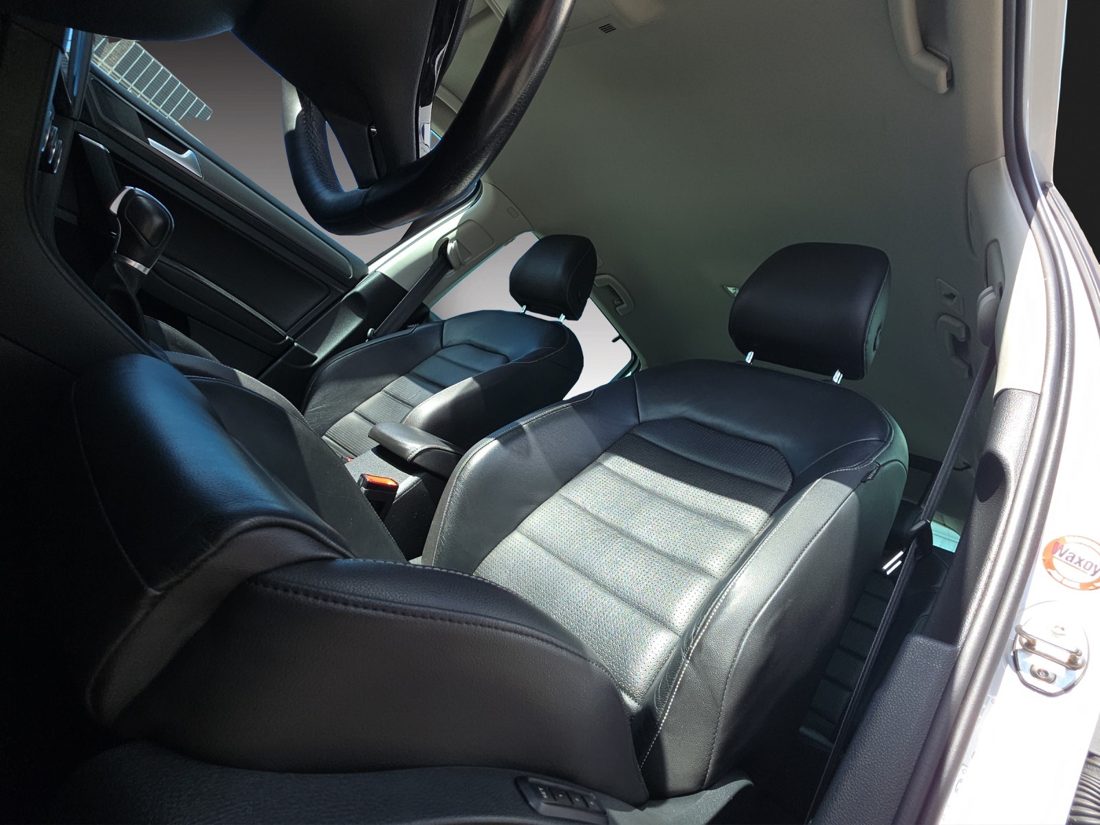 VW Golf Variant 1.4 TSI R-Line DSG-image-13