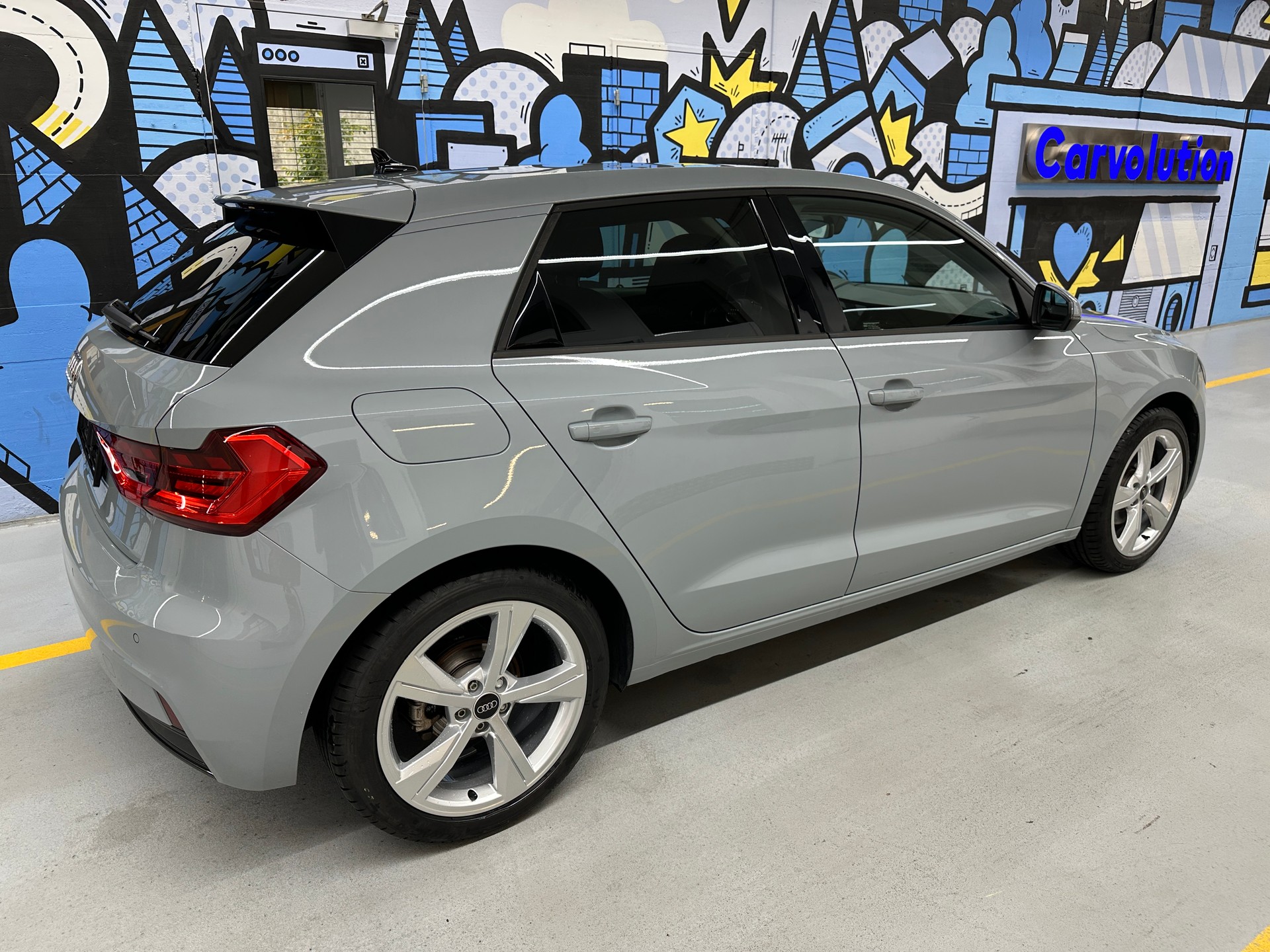 AUDI A1 Sportback 30 TFSI S-tronic-showroom-element-3