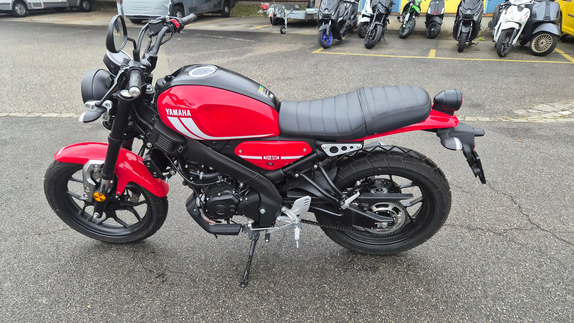 YAMAHA XSR 125-image-5
