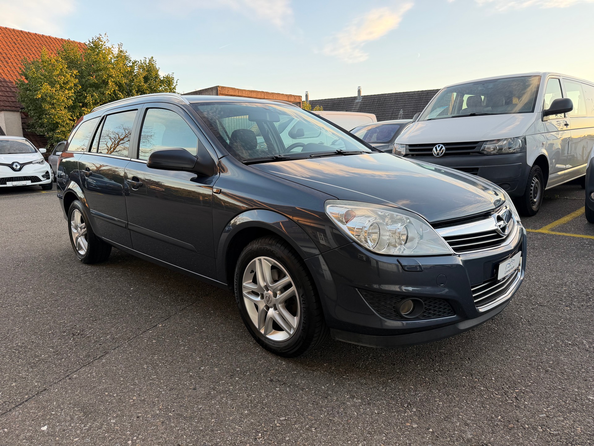 OPEL Astra Caravan 1.8i 16V Enjoy-image-7