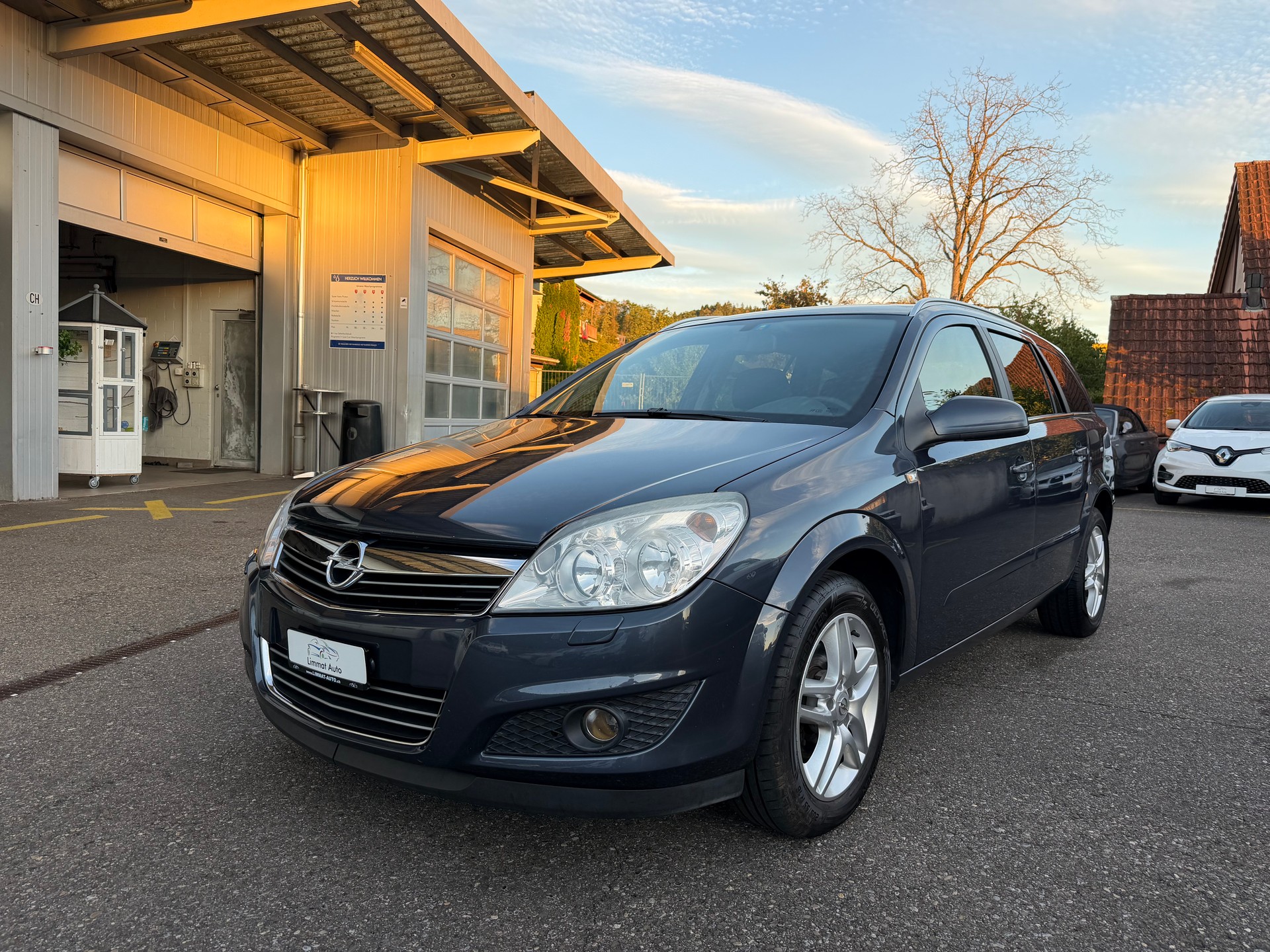 OPEL Astra Caravan 1.8i 16V Enjoy