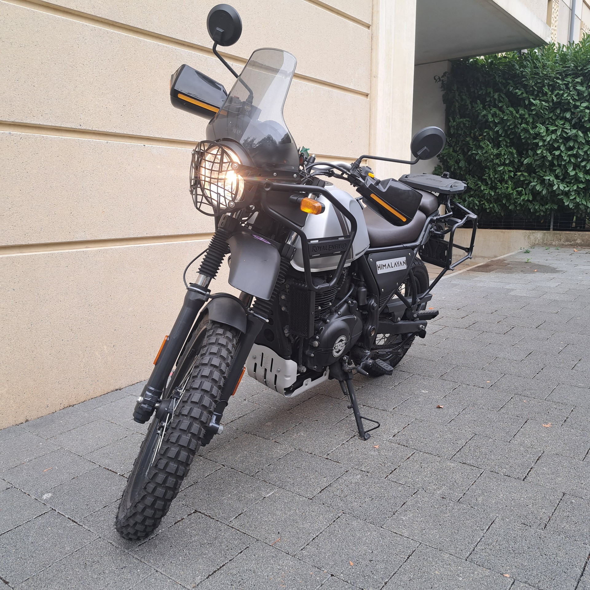 ROYAL ENFIELD Himalayan-image-3