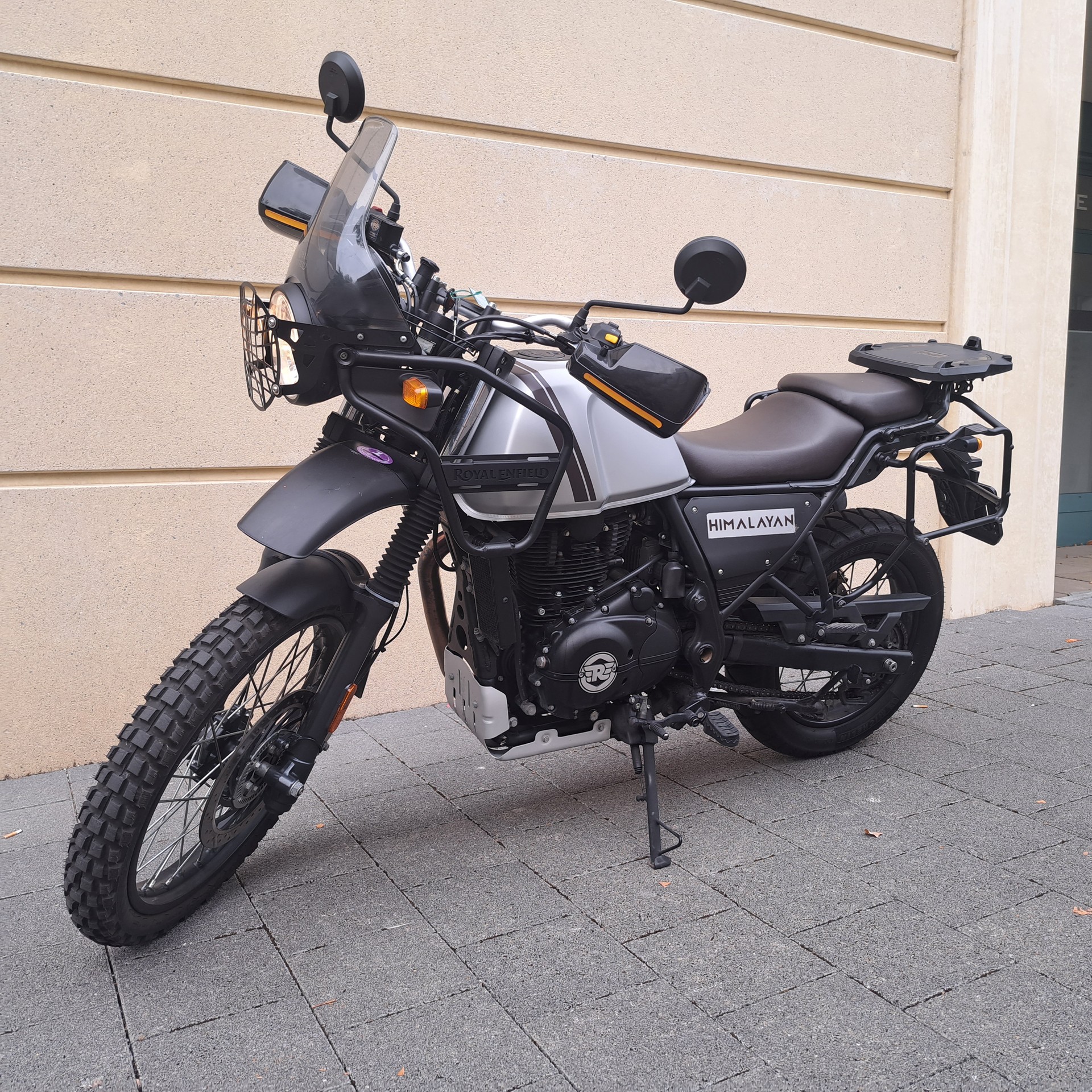 ROYAL ENFIELD Himalayan-image-4