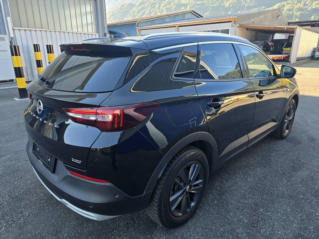 OPEL Grandland X 1.6 Hybrid4 Ultimate Automatik-image-4