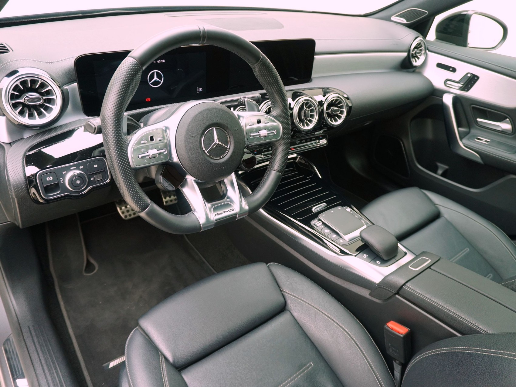MERCEDES-BENZ A-Klasse A 45 S AMG 4matic+-image-10