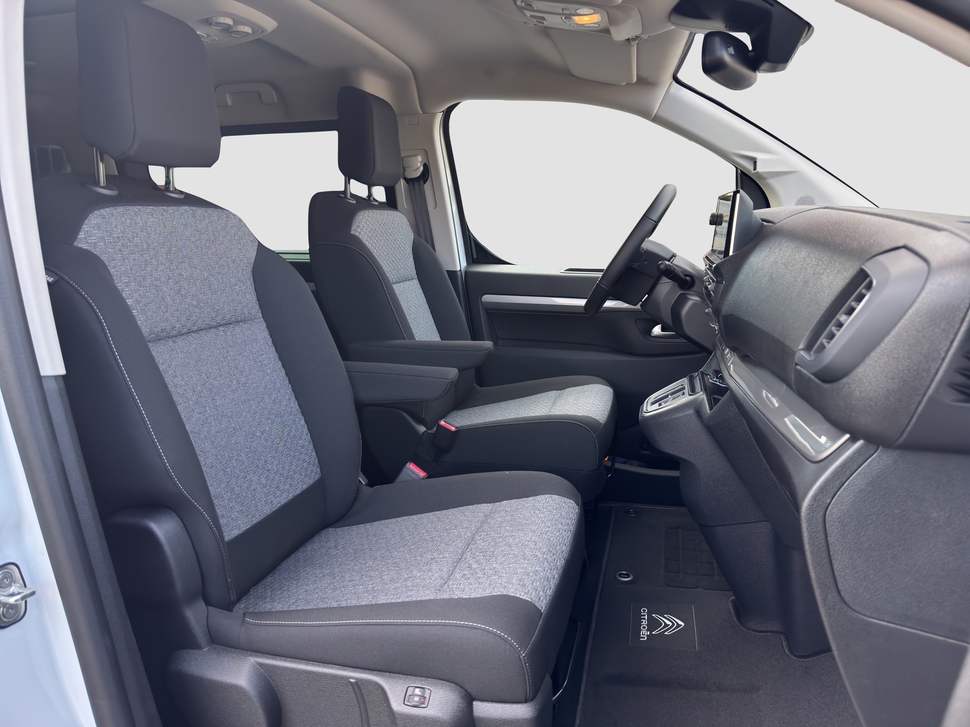 CITROEN Spacetourer 2.2 BlueHDi You M EAT8-image-11