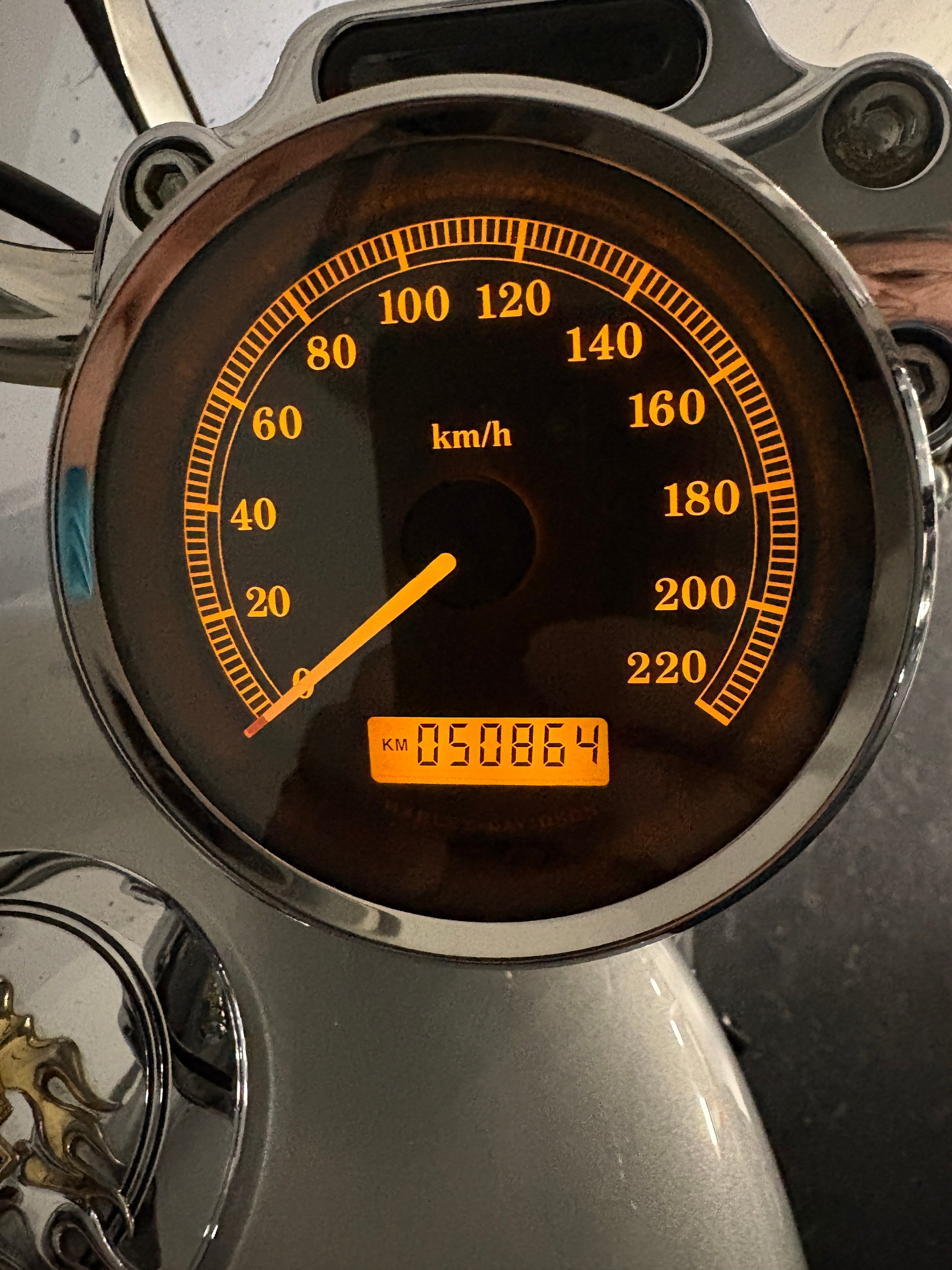 HARLEY-DAVIDSON XL 883 C Sportster Custom Injection-image-6