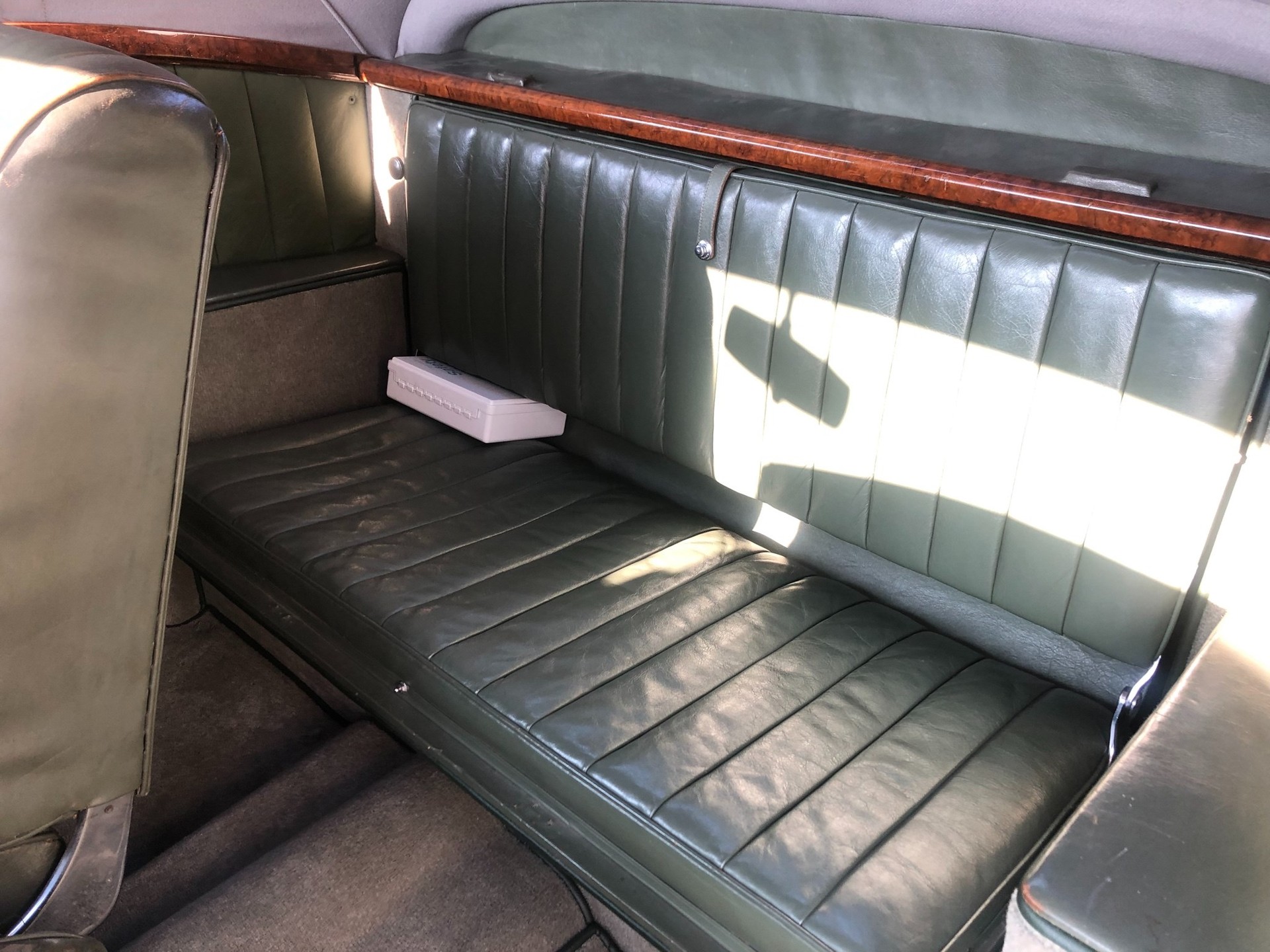 MERCEDES-BENZ 220 Cabrio A, 1 von 1200 prod. FZ-image-18