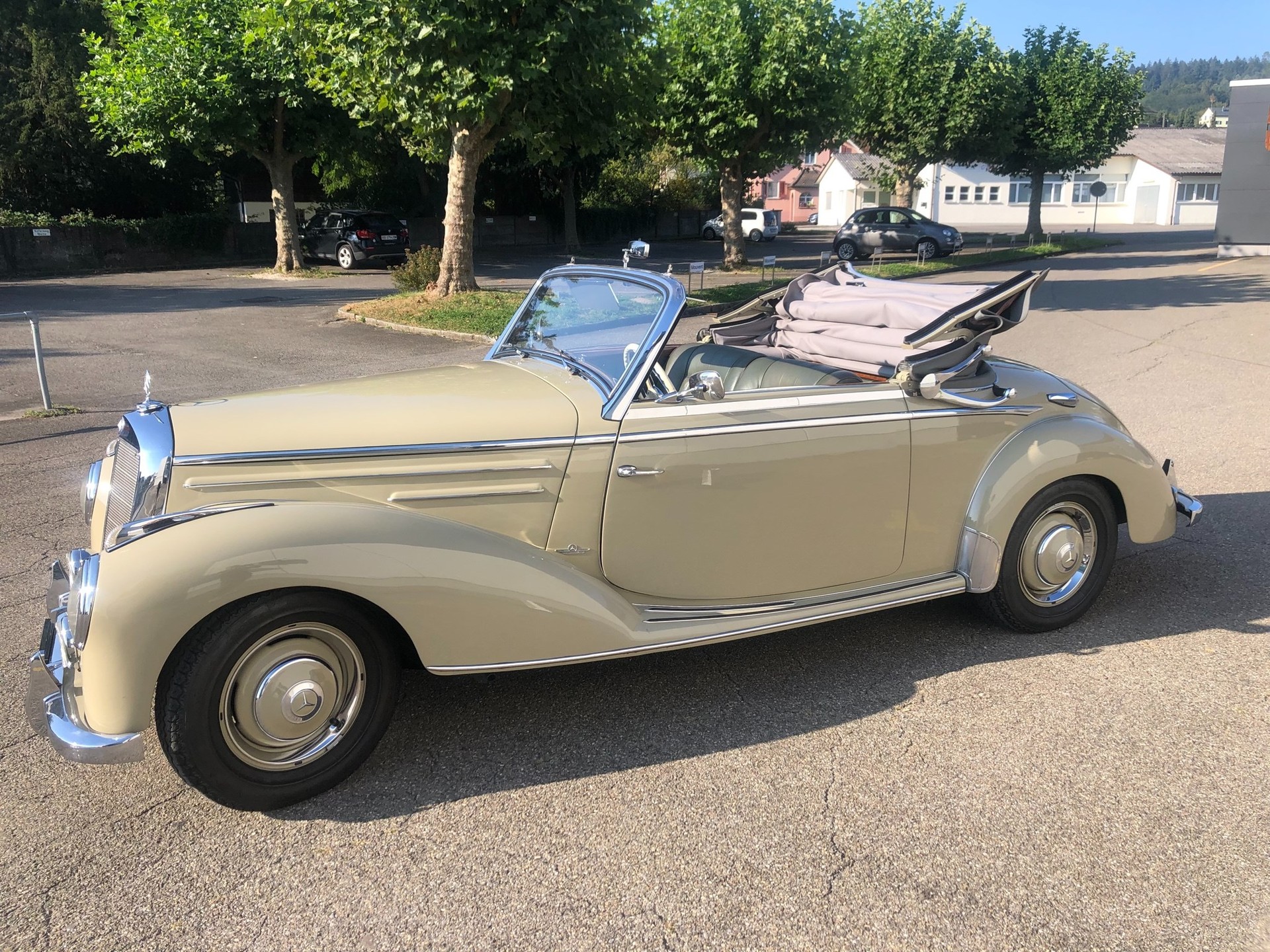 MERCEDES-BENZ 220 Cabrio A, 1 von 1200 prod. FZ