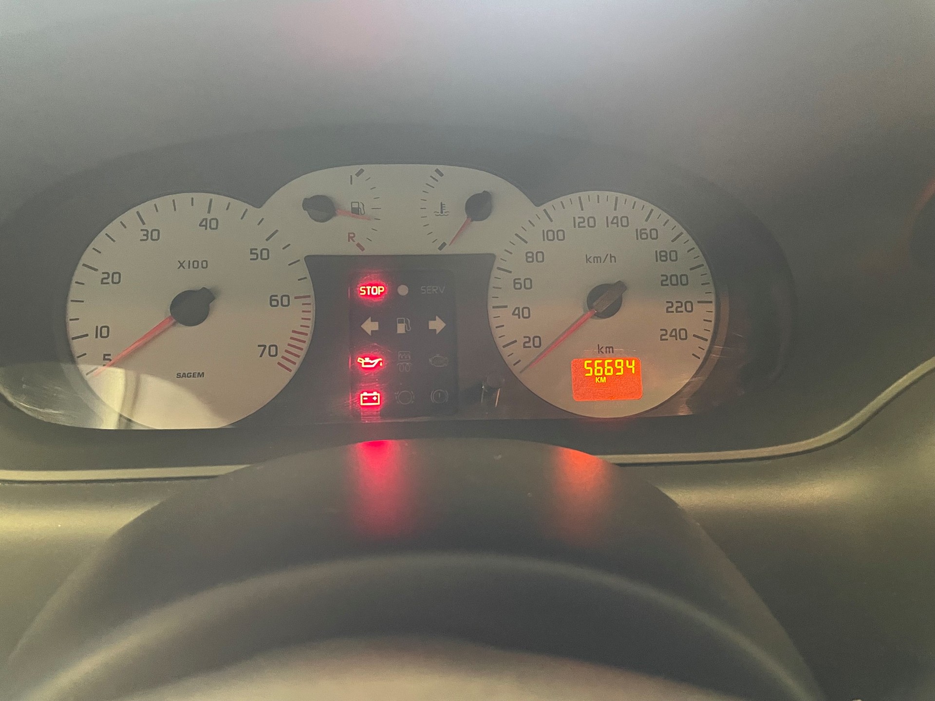 RENAULT Mégane 2.0 16V IDE Impulsion-image-8