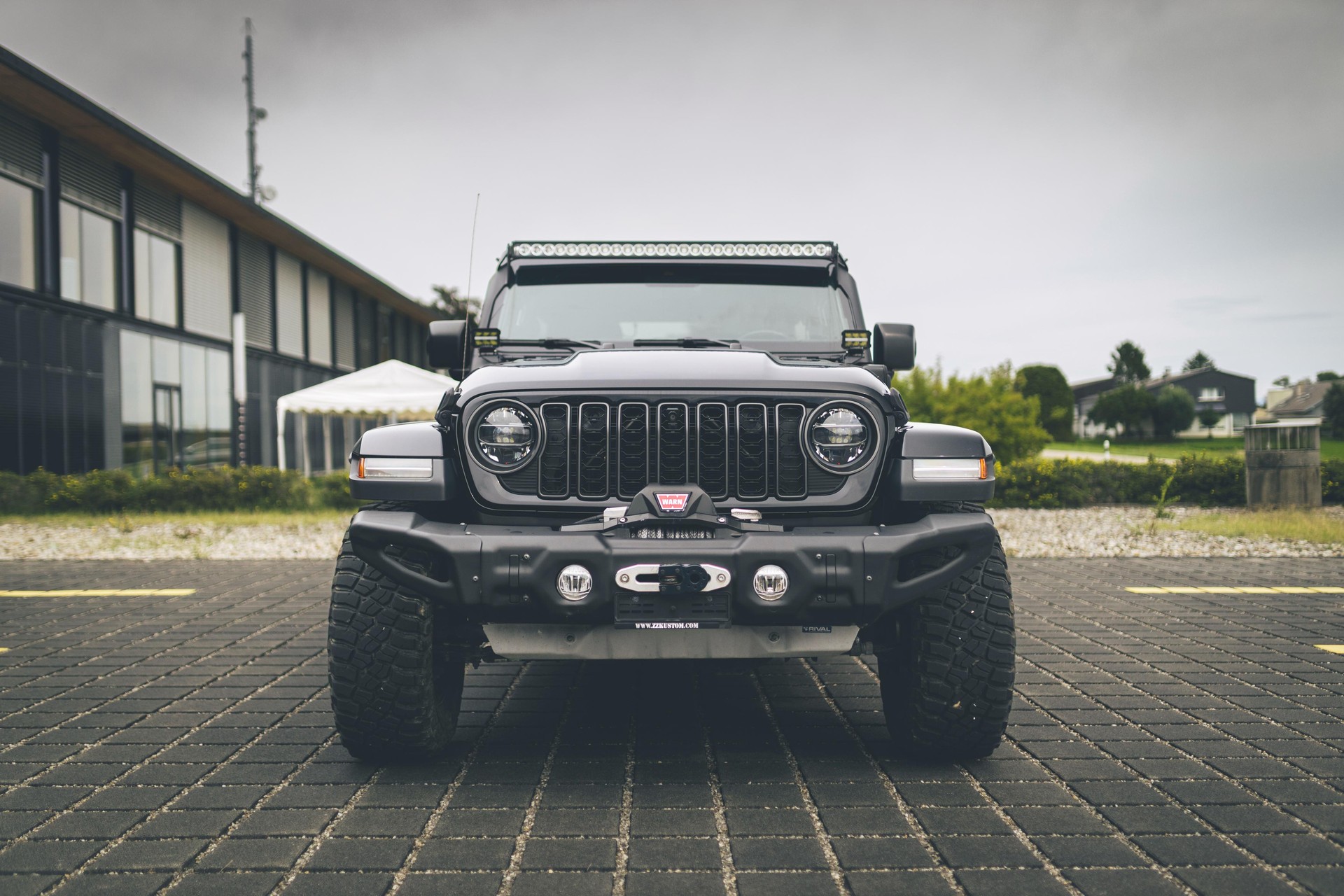 JEEP Wrangler 2.0 PHEV Unlimited Sahara Automatic-image-1