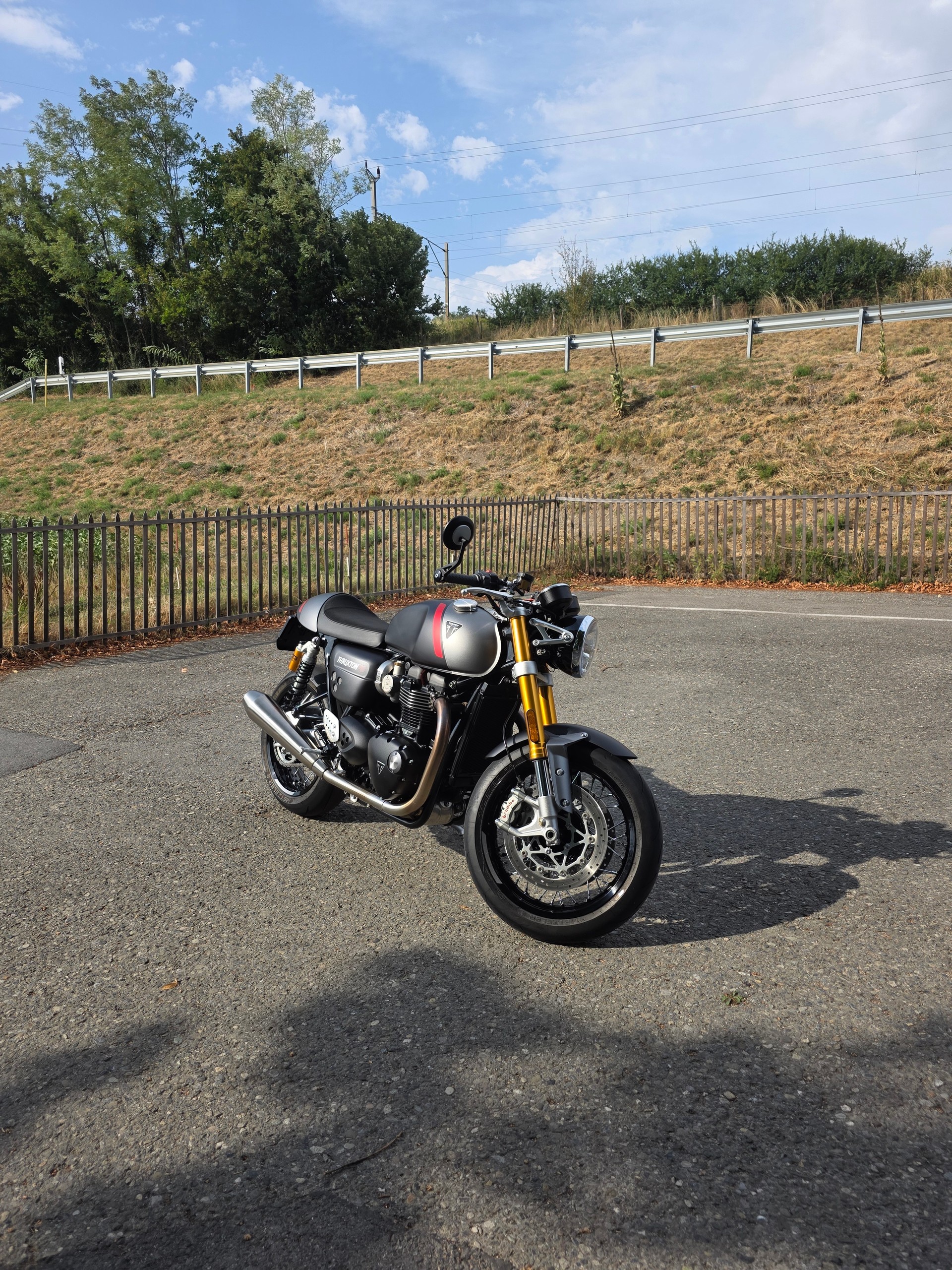 TRIUMPH Thruxton 1200 i RS ABS-image-1