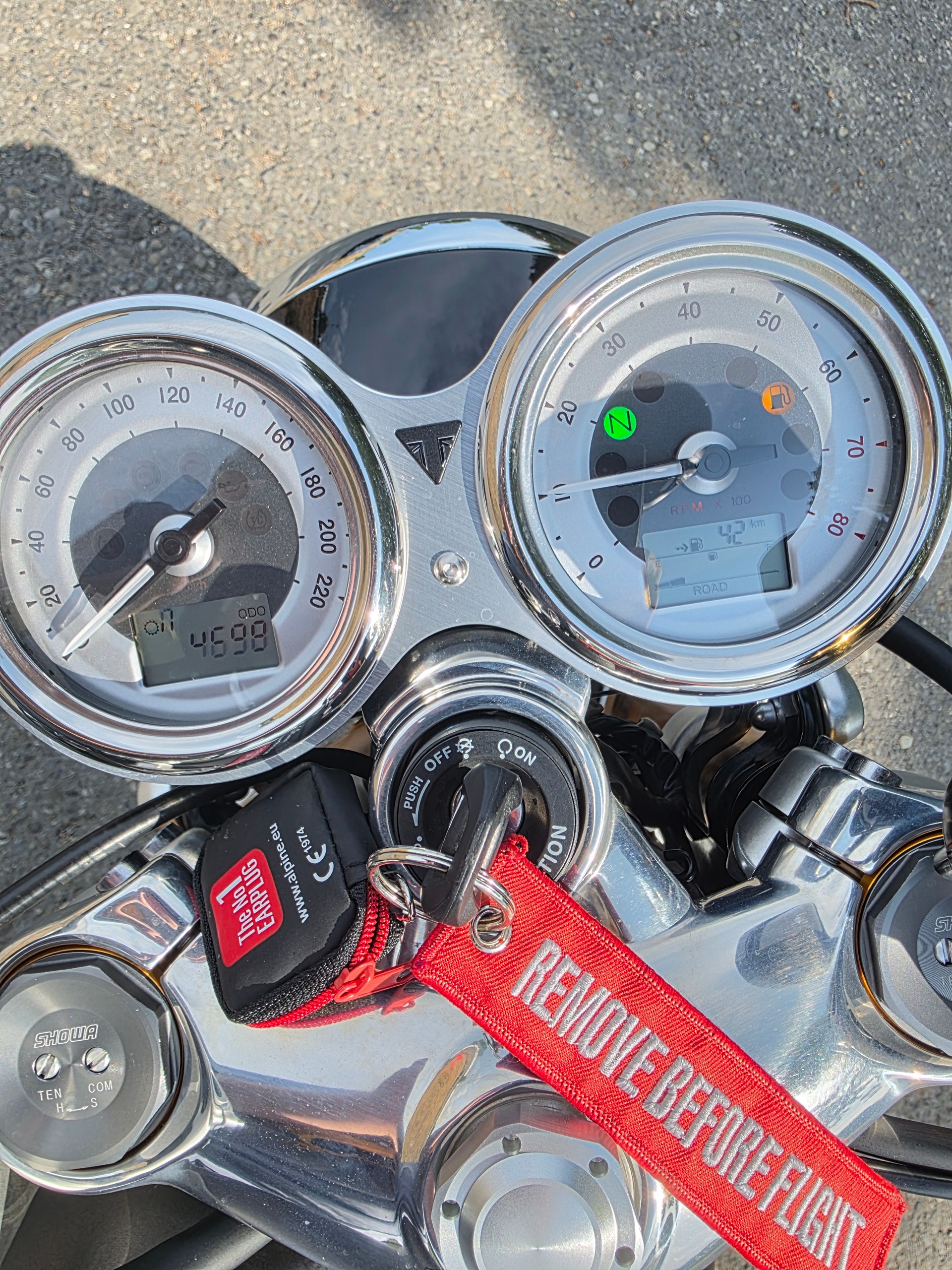 TRIUMPH Thruxton 1200 i RS ABS-image-5