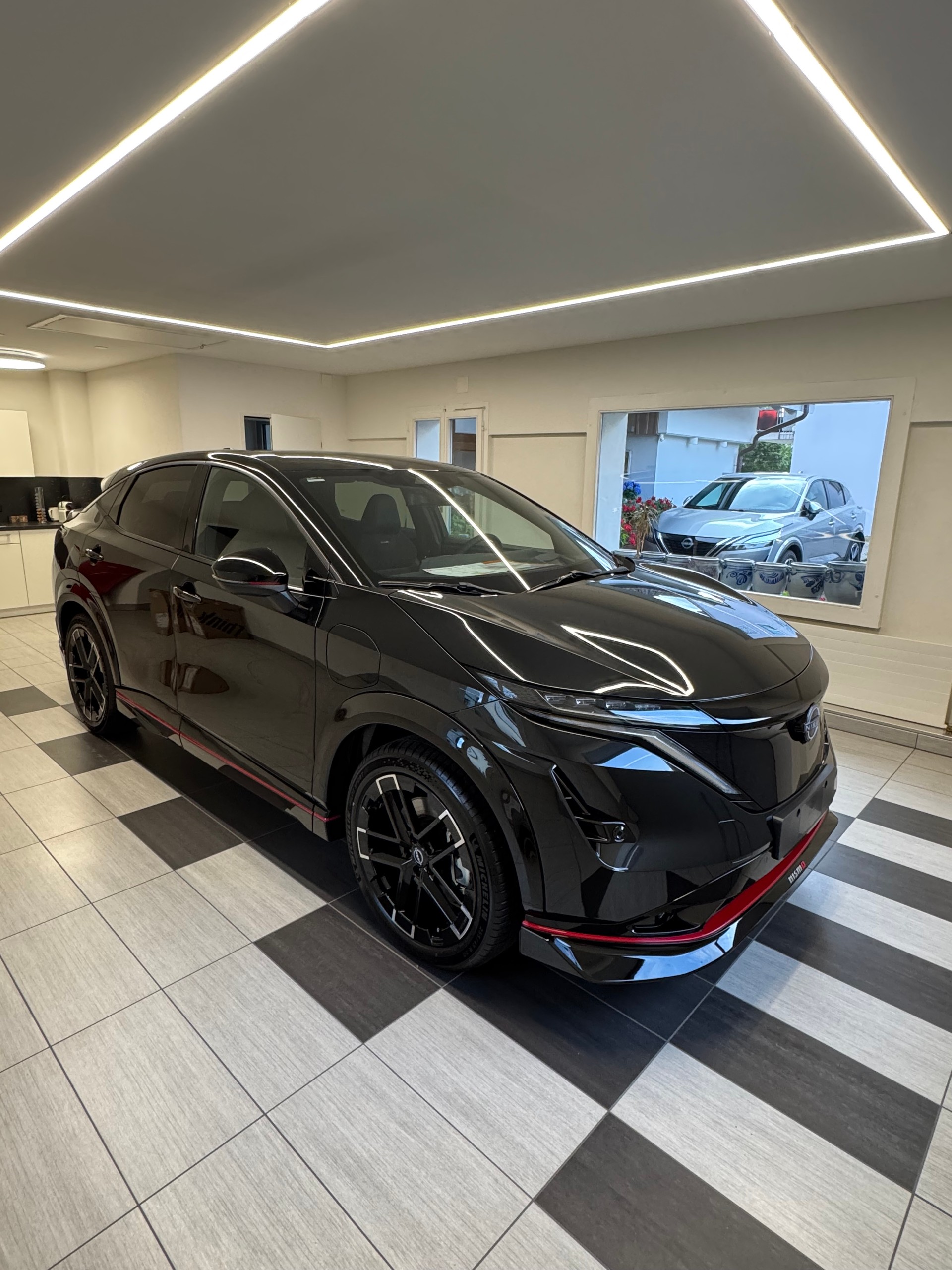 NISSAN NISSAN Ariya 87 kWh NISMO e-4ORCE Allrad 435 PS