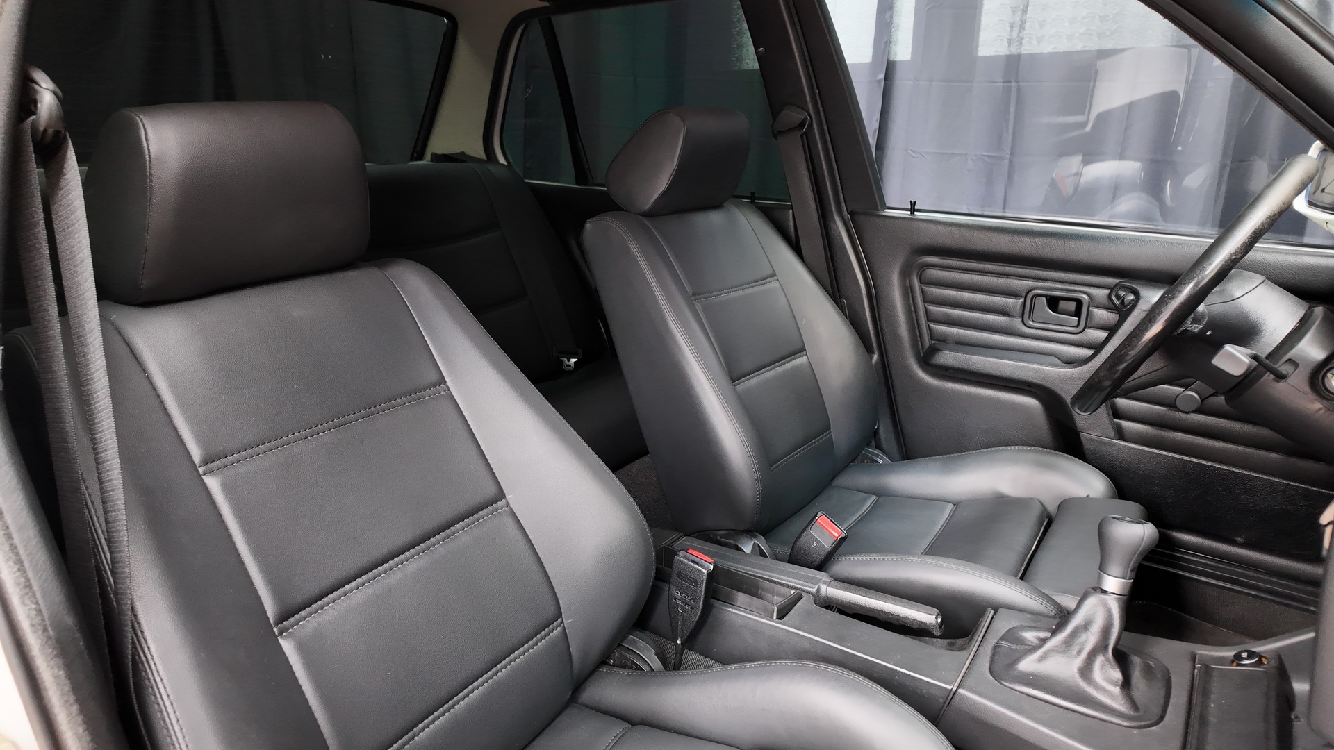 BMW 325i M-TECH-image-7