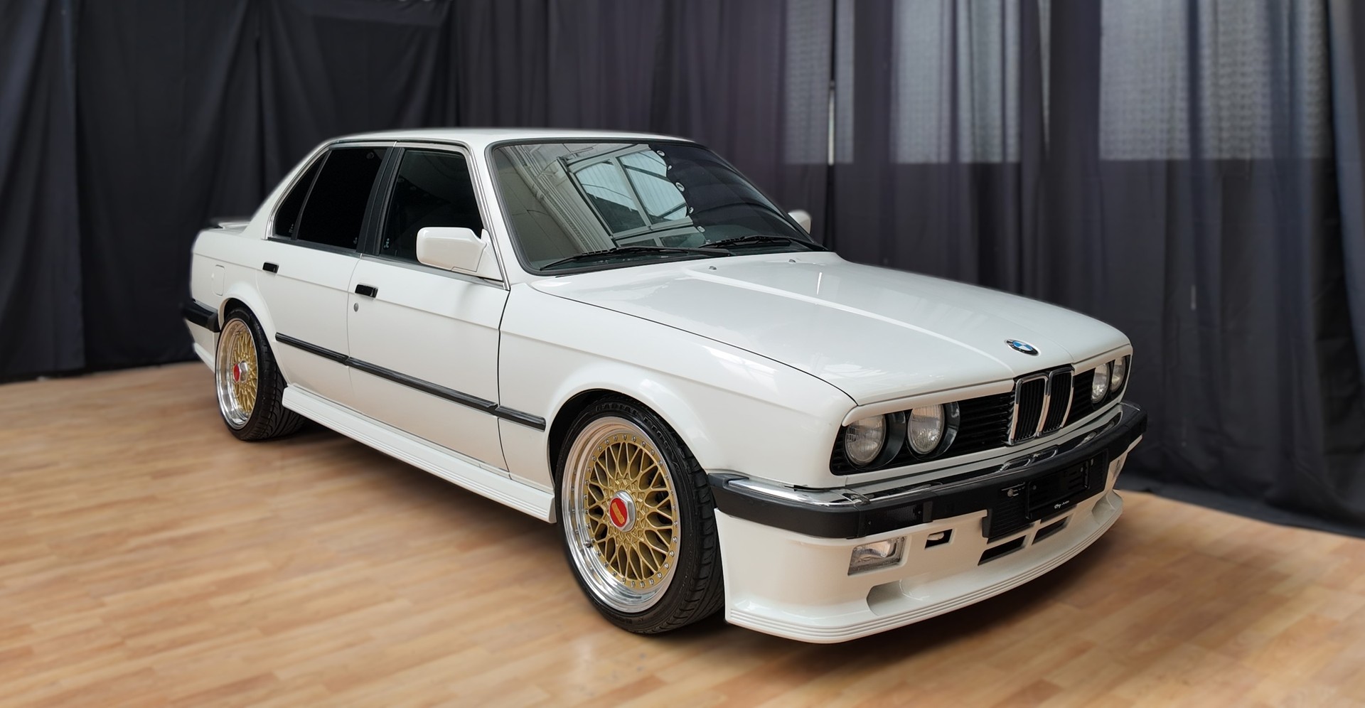 BMW 325i M-TECH