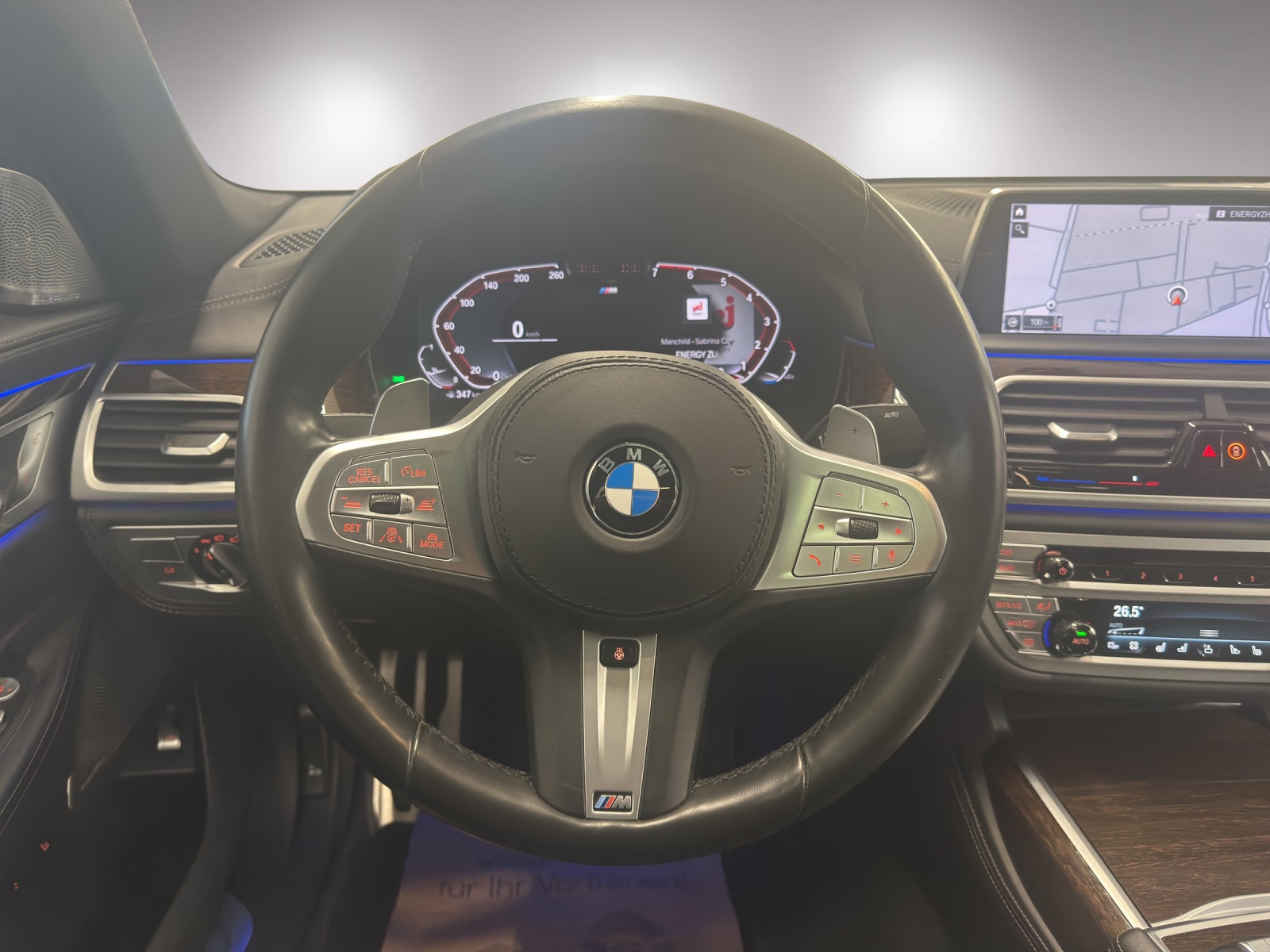 BMW 750i xDrive Steptronic-image-11