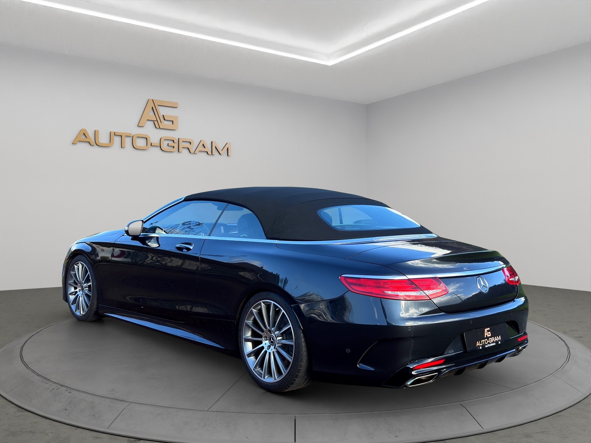 MERCEDES-BENZ S 500 Cabriolet 9G-Tronic-showroom-element-2