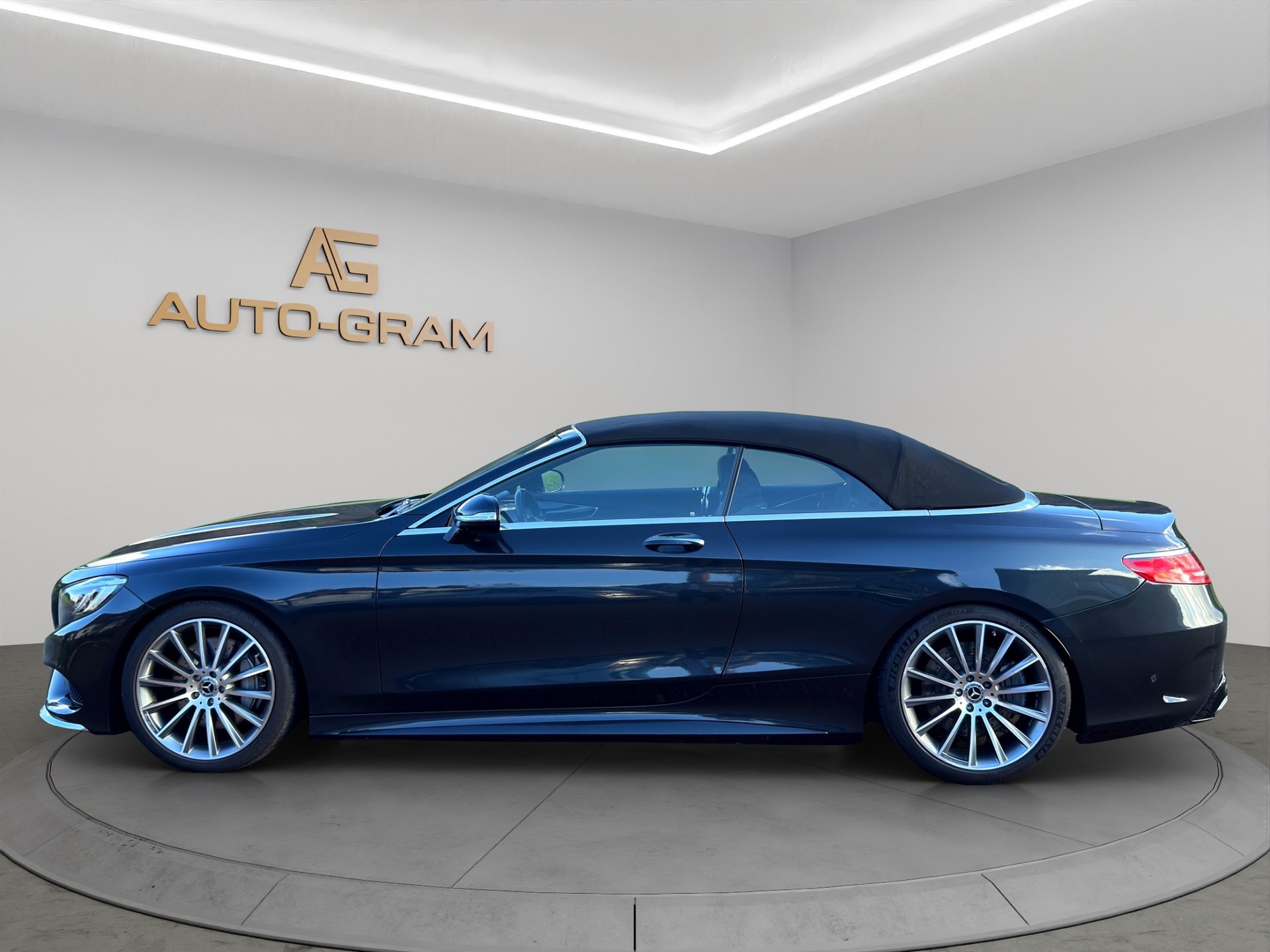 MERCEDES-BENZ S 500 Cabriolet 9G-Tronic-showroom-element-1