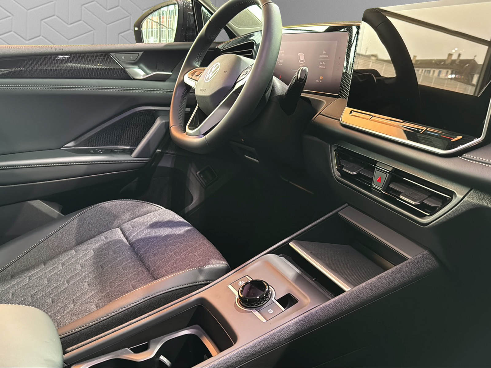 VW Tiguan 1.5 TSI evo2 eHybrid Life DSG-image-11