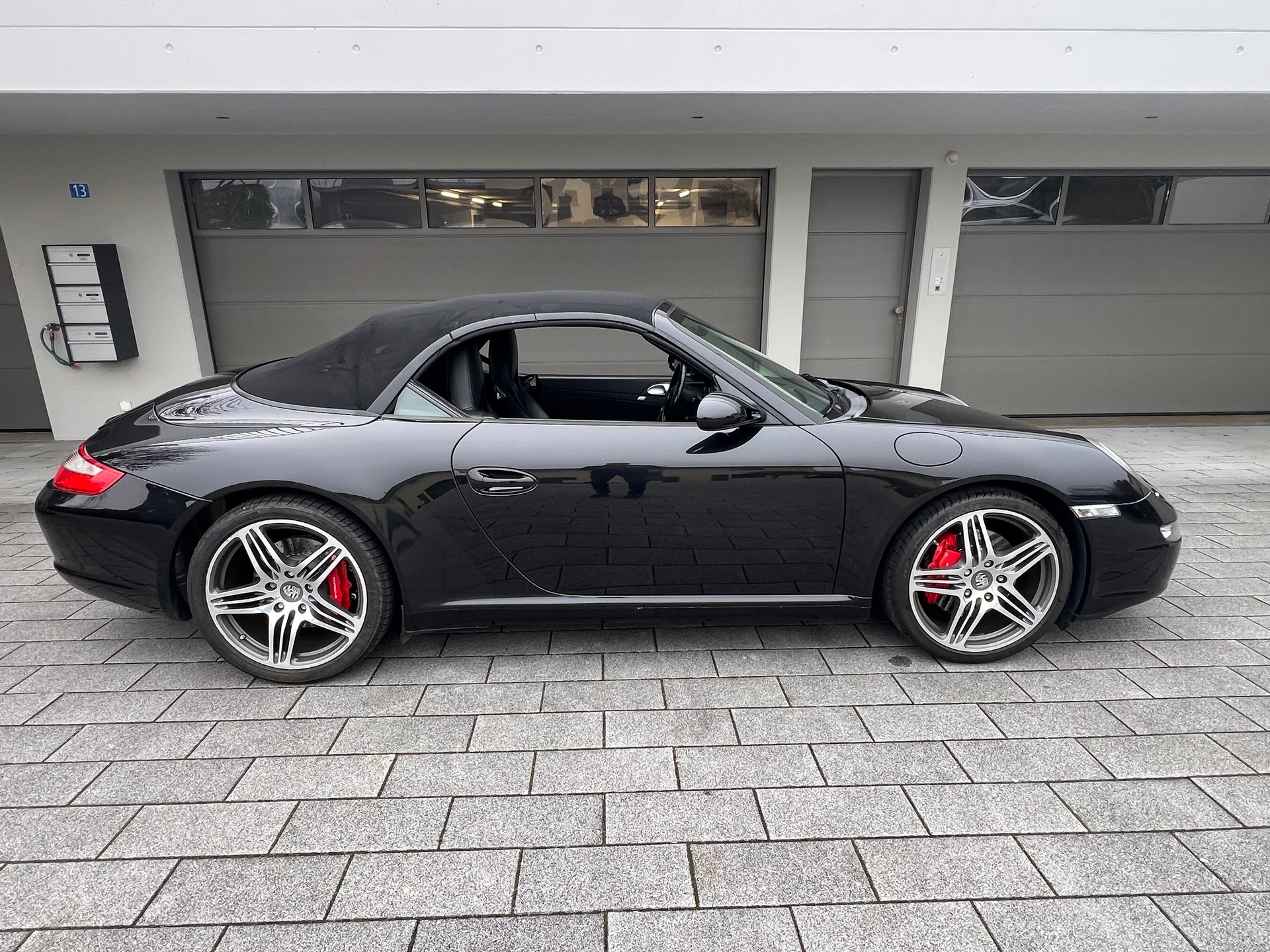 PORSCHE 911 Cabrio Carrera S