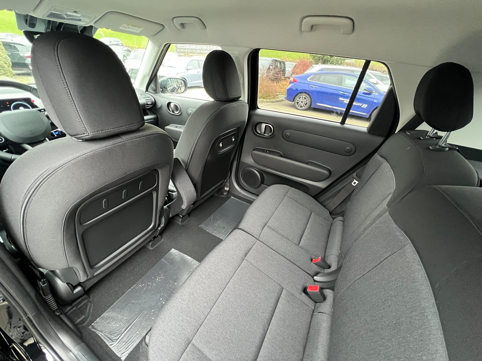 HYUNDAI Inster 49kWh Amplia-image-11