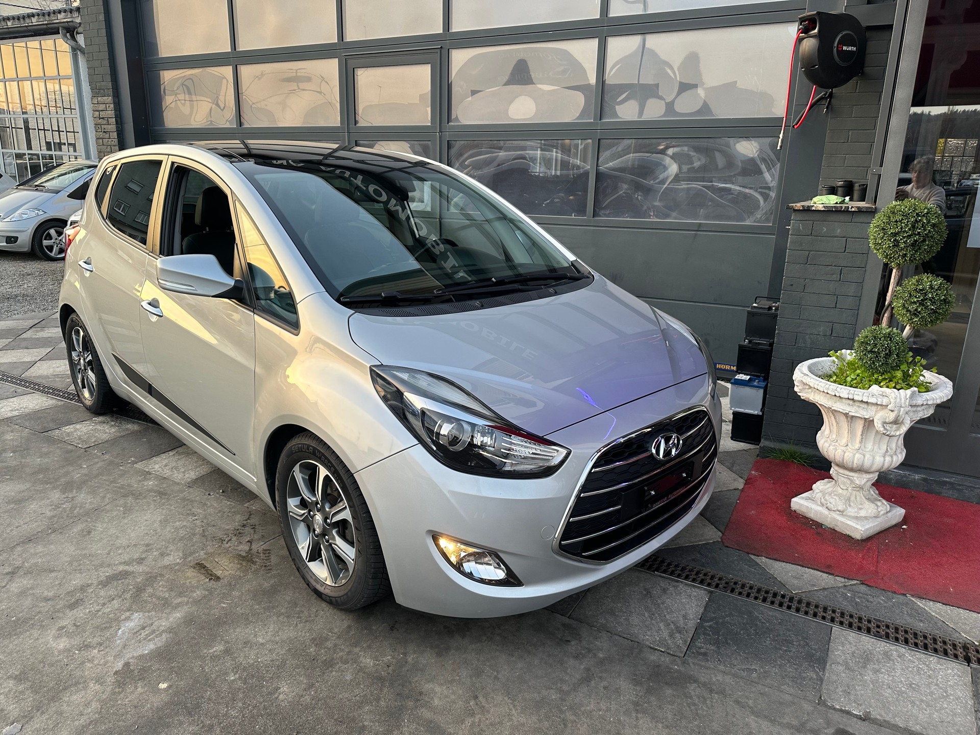 HYUNDAI iX20 1.6 Vertex Automatic-showroom-element-2