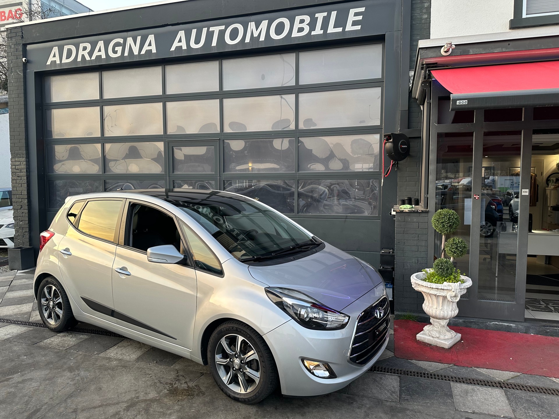 HYUNDAI iX20 1.6 Vertex Automatic-showroom-element-1