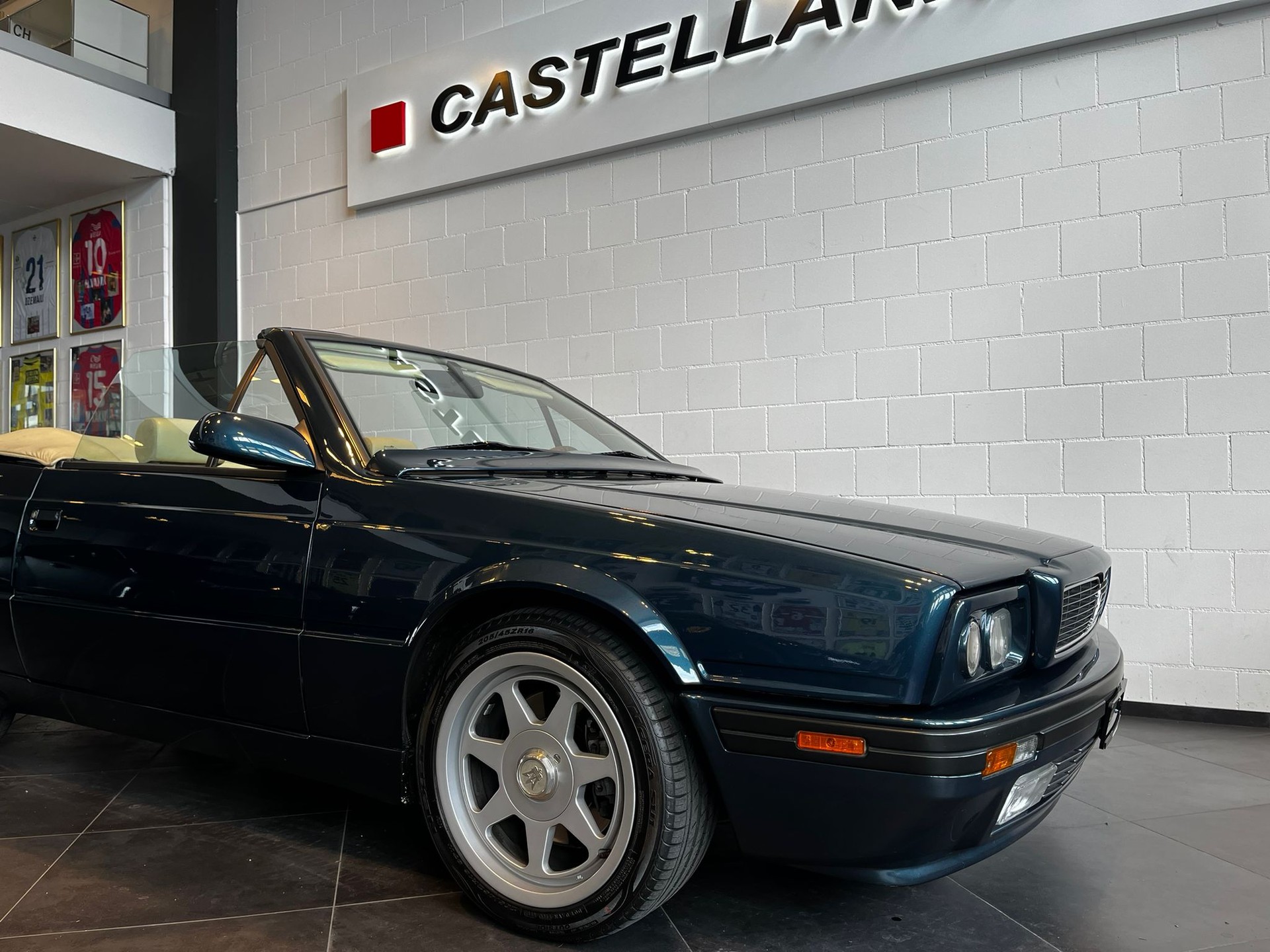 MASERATI Biturbo Spyder E-showroom-element-2