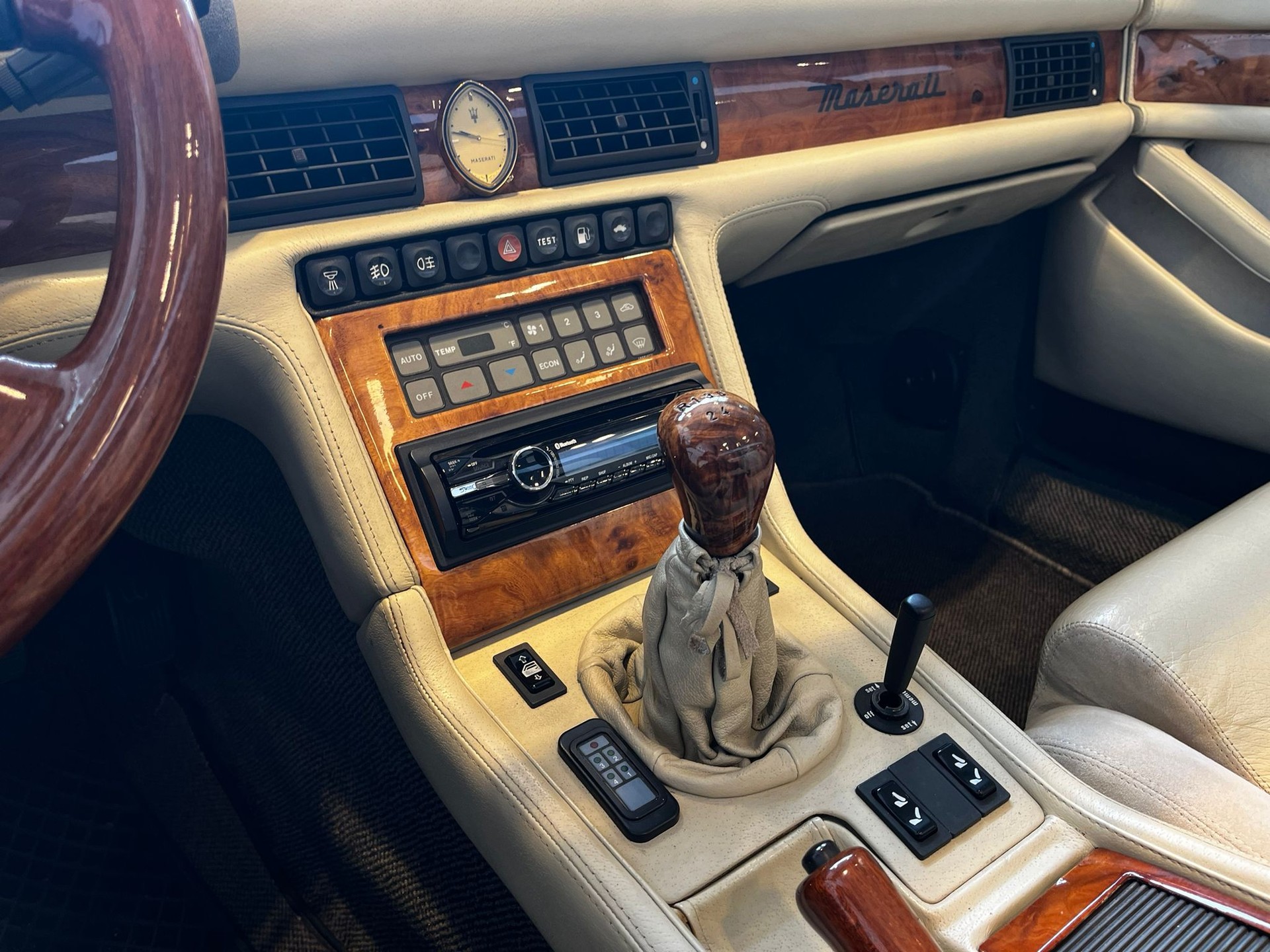 MASERATI Biturbo Spyder E-image-27