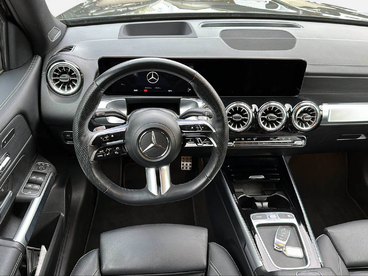 MERCEDES-BENZ GLB 220 d AMG Line 4matic-image-9