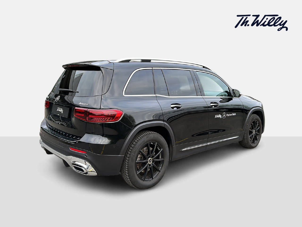 MERCEDES-BENZ GLB 220 d AMG Line 4matic-image-4